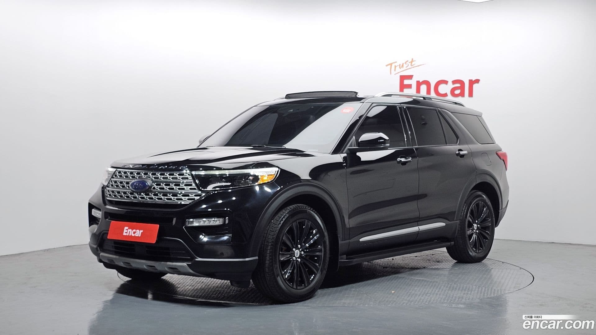 Main__Slider__Photo:Explorer Ford 2020.0-0