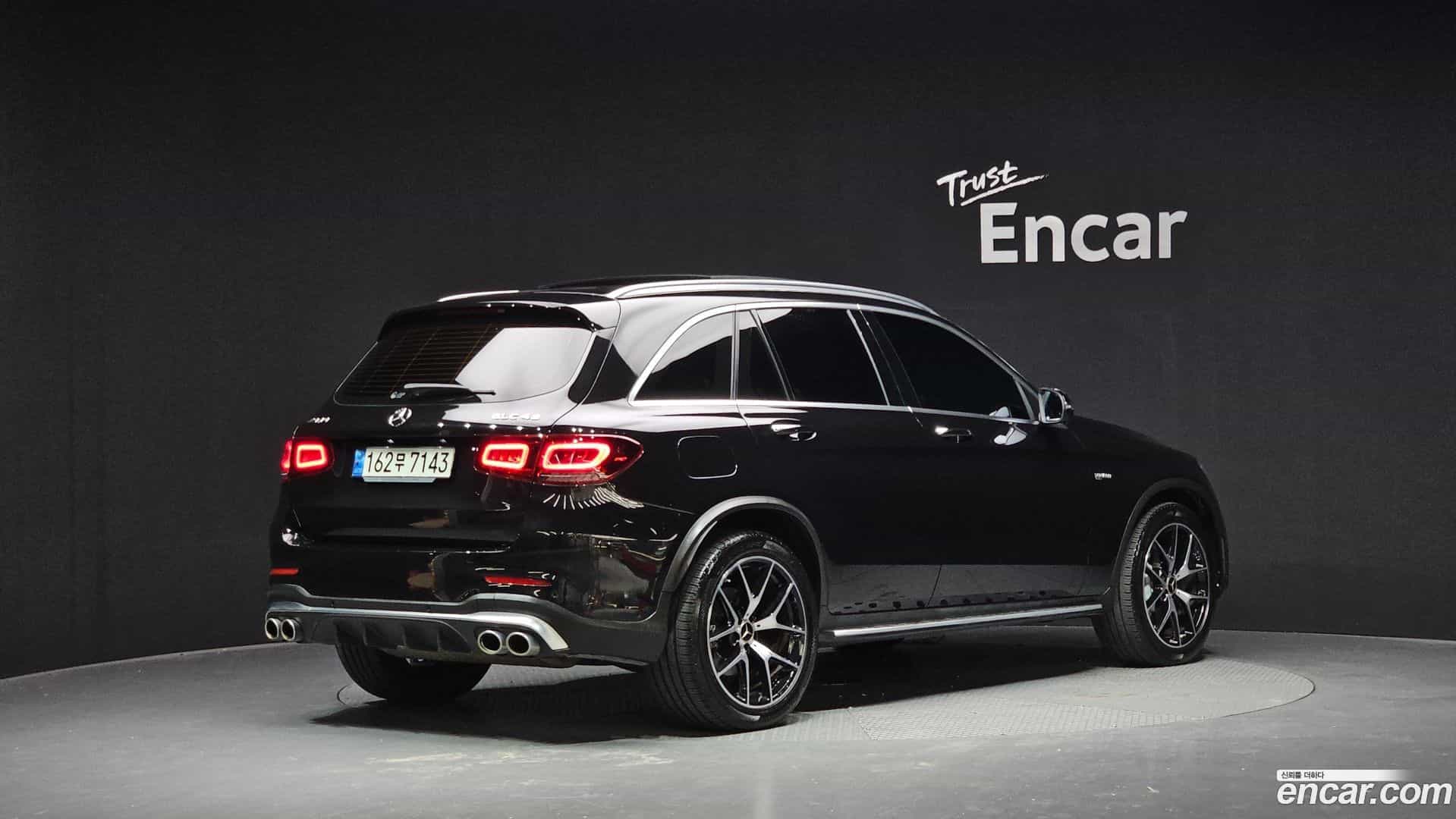 GLC-Class Mercedes-Benz 2022.7-OUTER-002