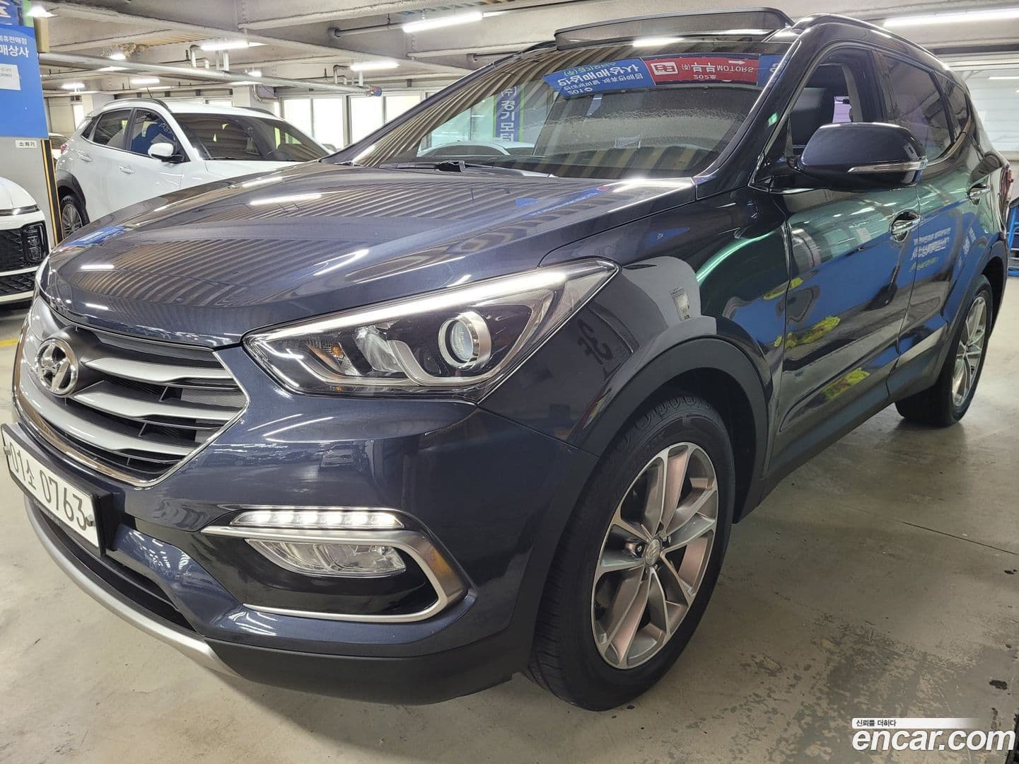 Main__Slider__Photo:Santafe Hyundai 2016.3-0