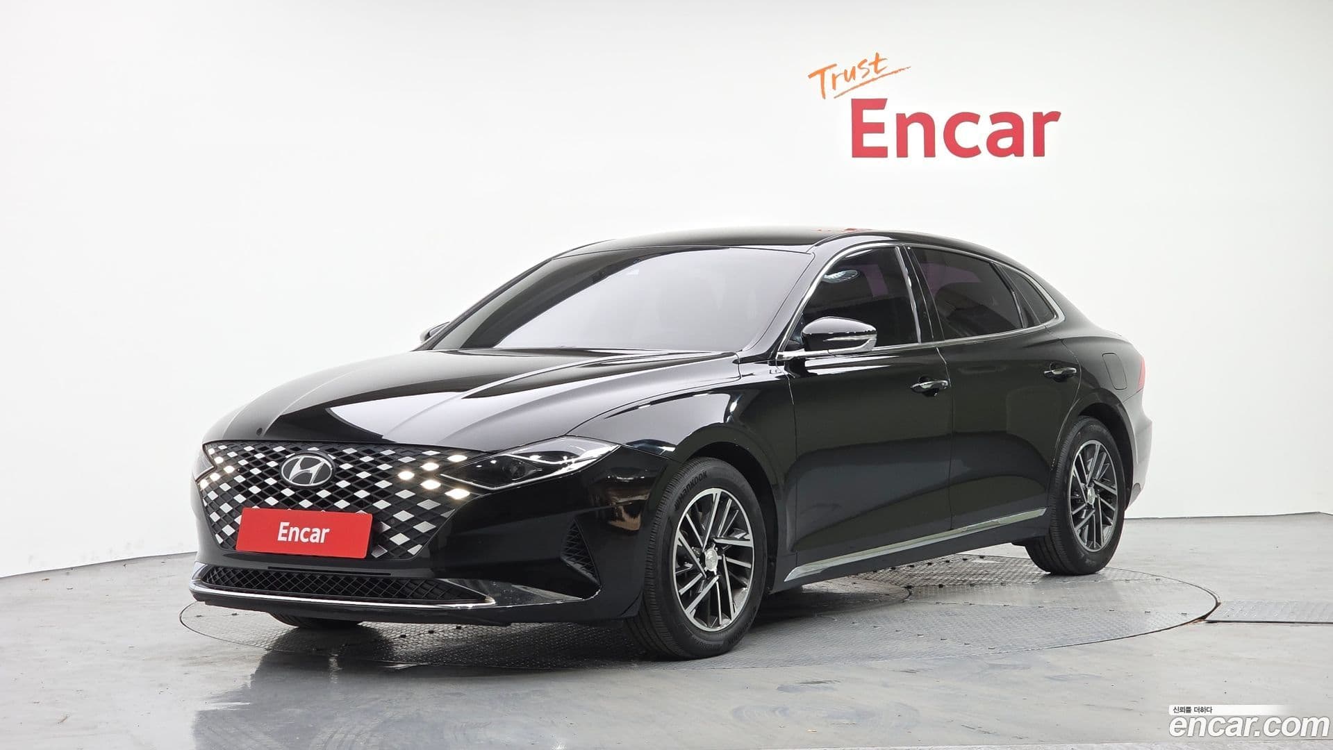 Main__Slider__Photo:Grandeur Hyundai 2020.9-0