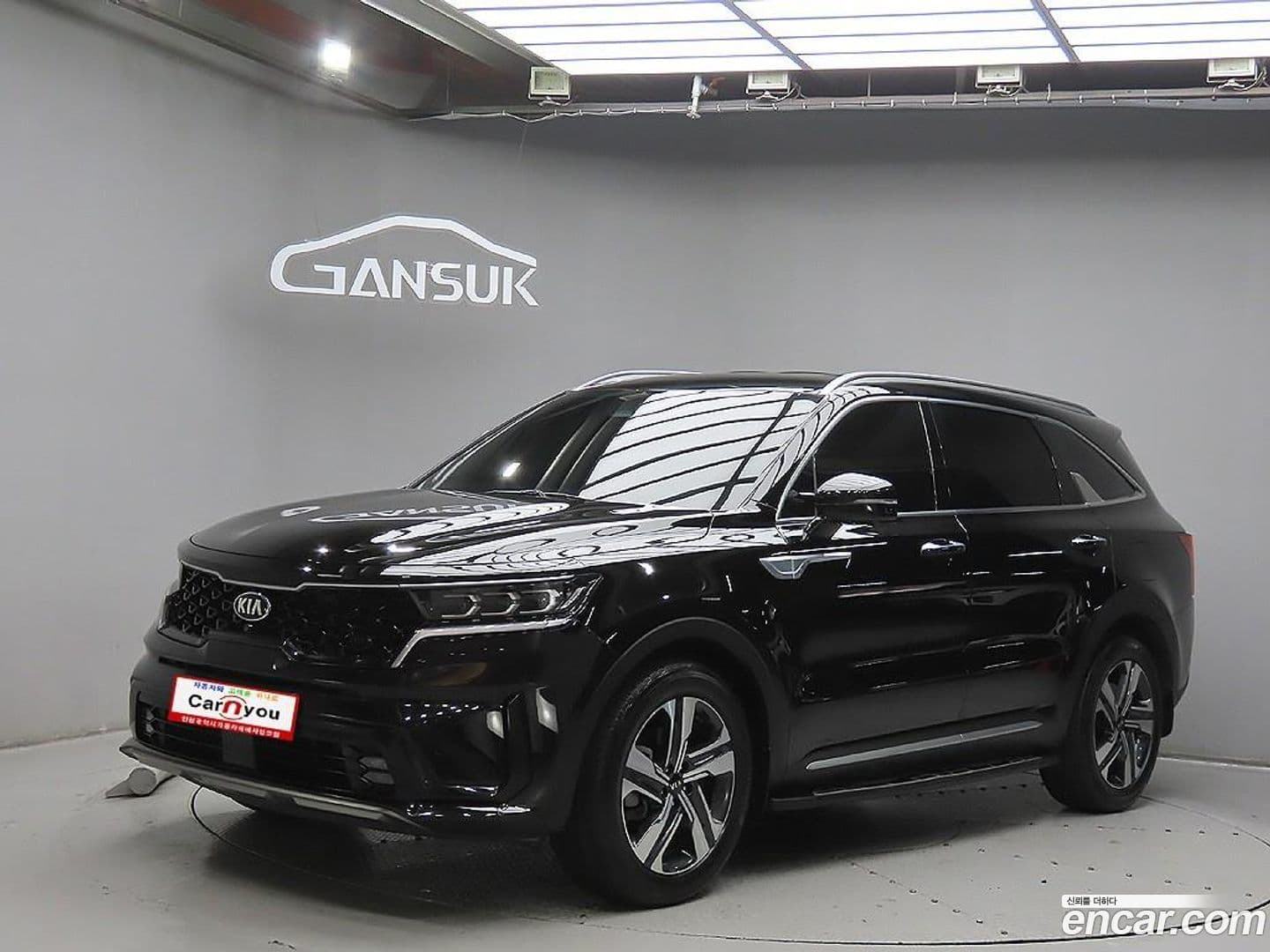 Main__Slider__Photo:Sorento Kia 2021.3-0
