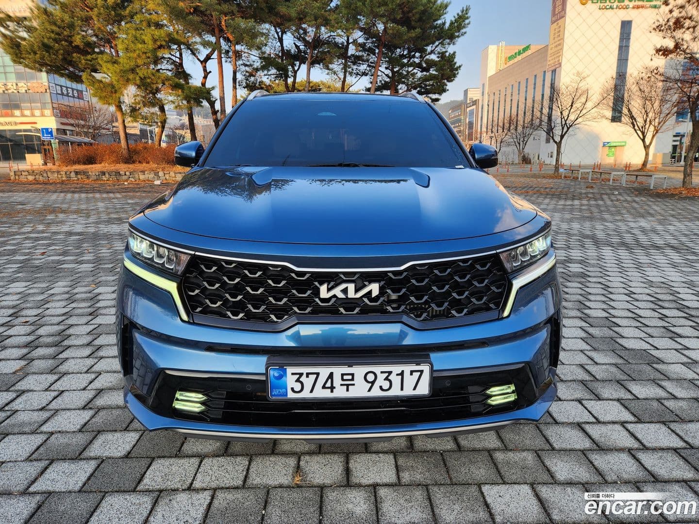Main__Slider__Photo:Sorento Kia 2021.10-0