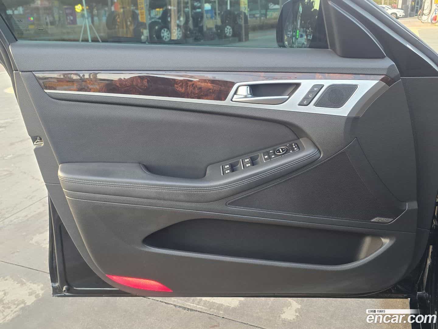 Genesis Hyundai 2015.8-OPTION-019