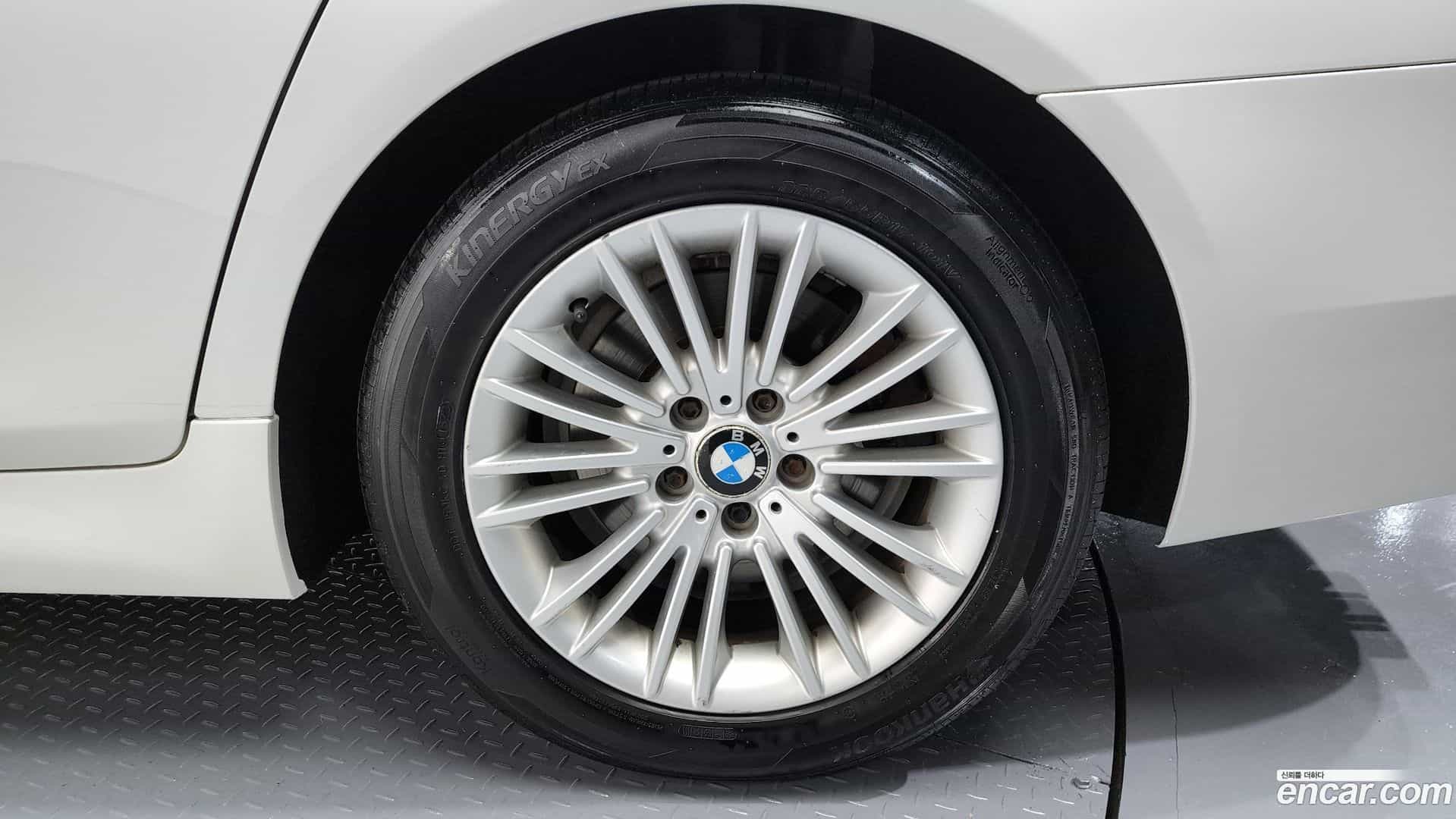 5-Series BMW 2014.3-OUTER-005