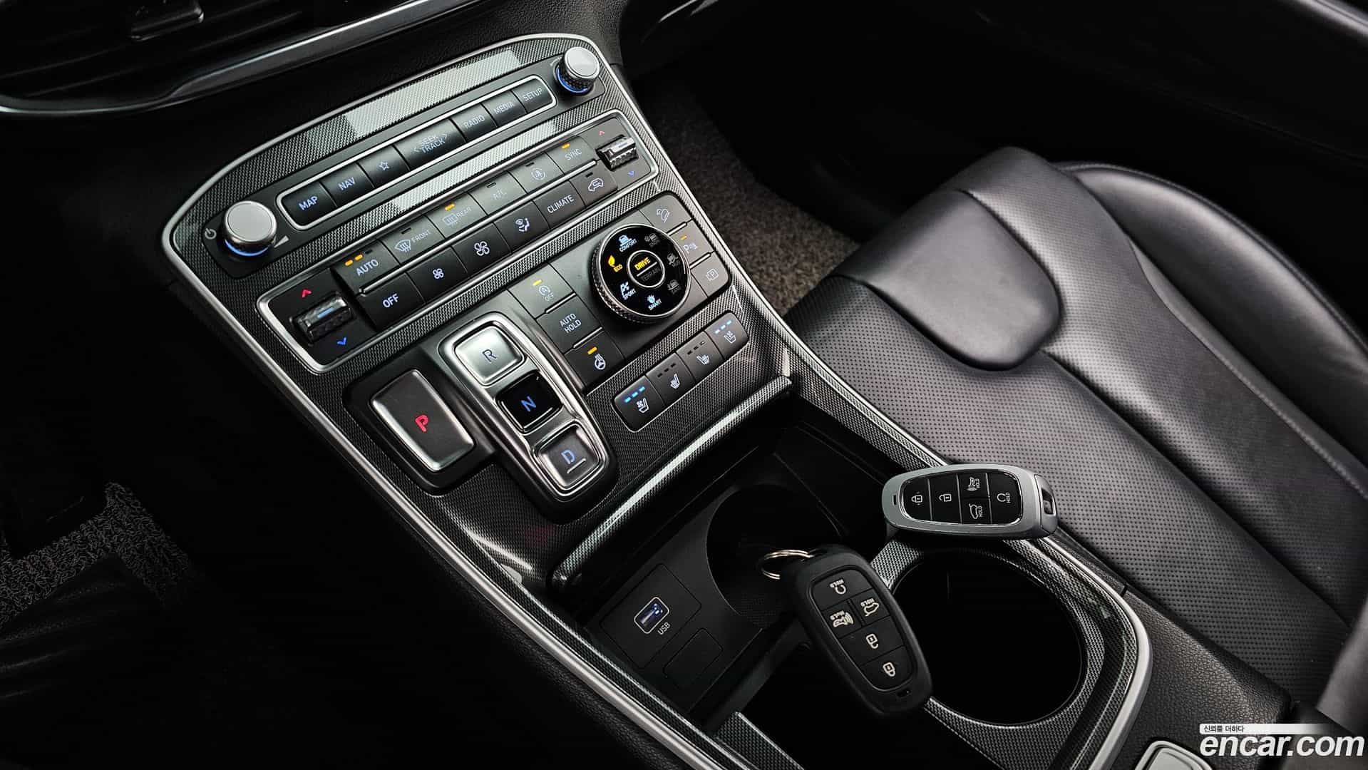 Santafe Hyundai 2021.0-INNER-009