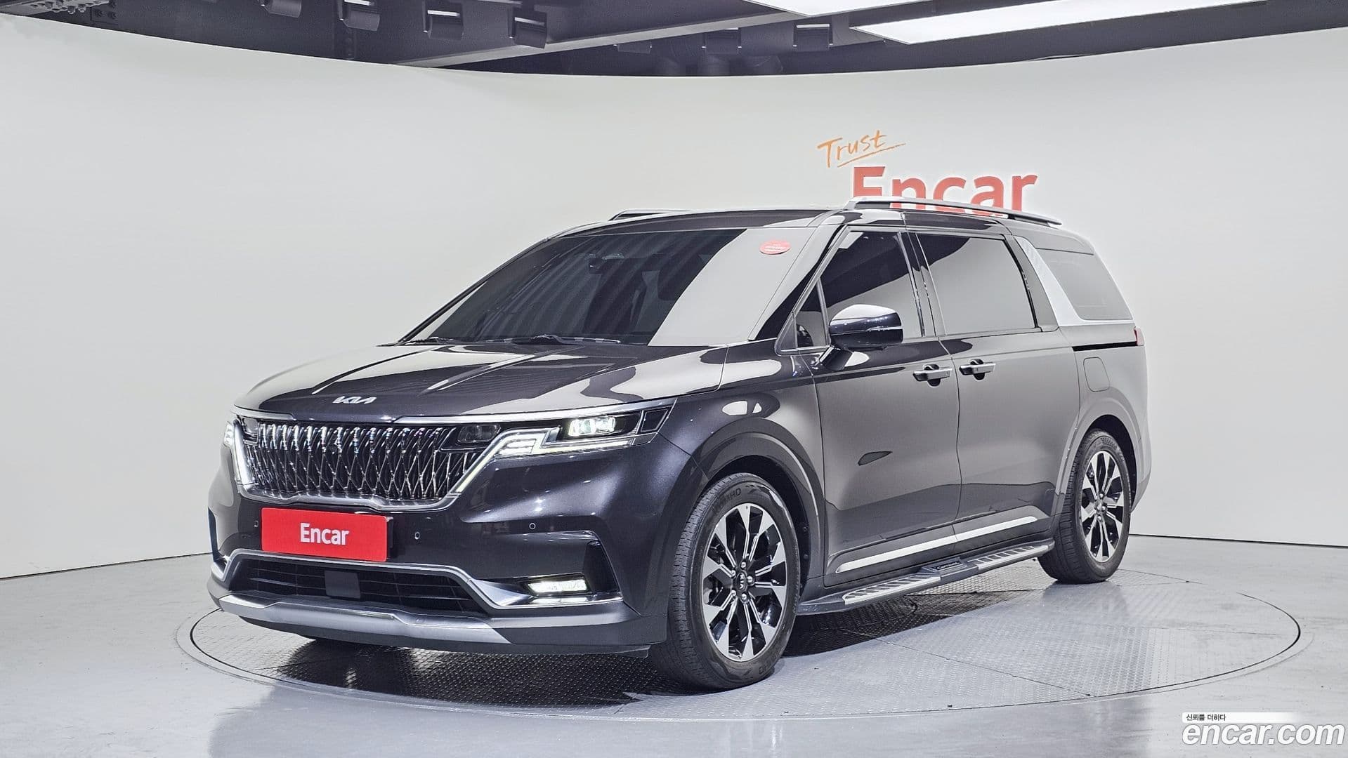 Main__Slider__Photo:Canival Kia 2020.11-0
