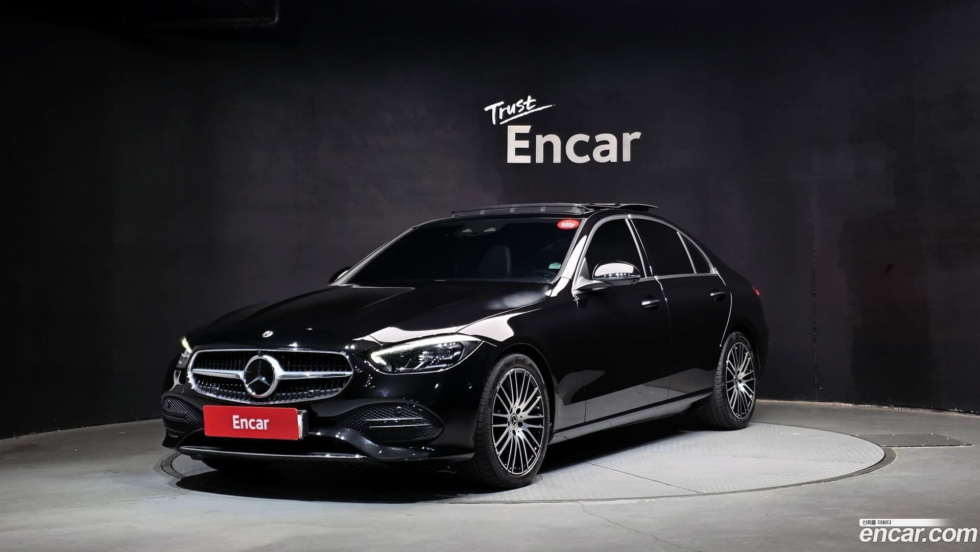 Main__Slider__Photo:C-Class Mercedes-Benz 2024.1-0