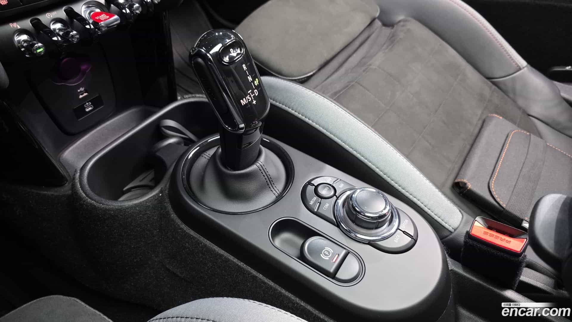 Cooper Mini 2024.2-INNER-009