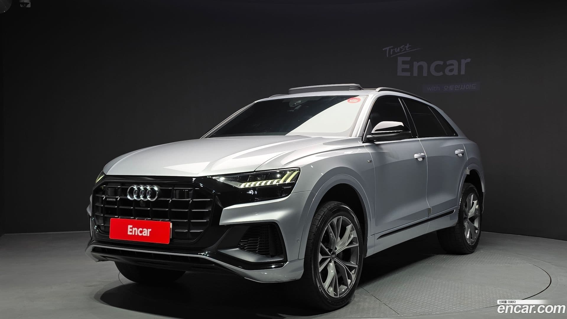 Main__Slider__Photo:Q8 Audi 2022.1-0