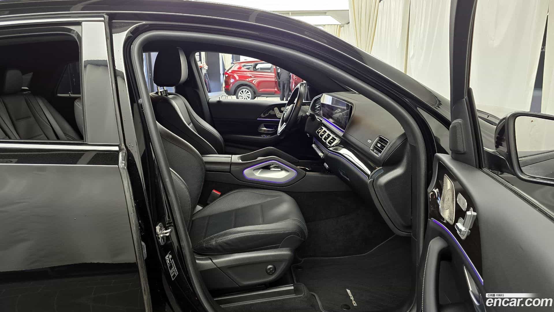 GLE-Class Mercedes-Benz 2022.8-OPTION-015