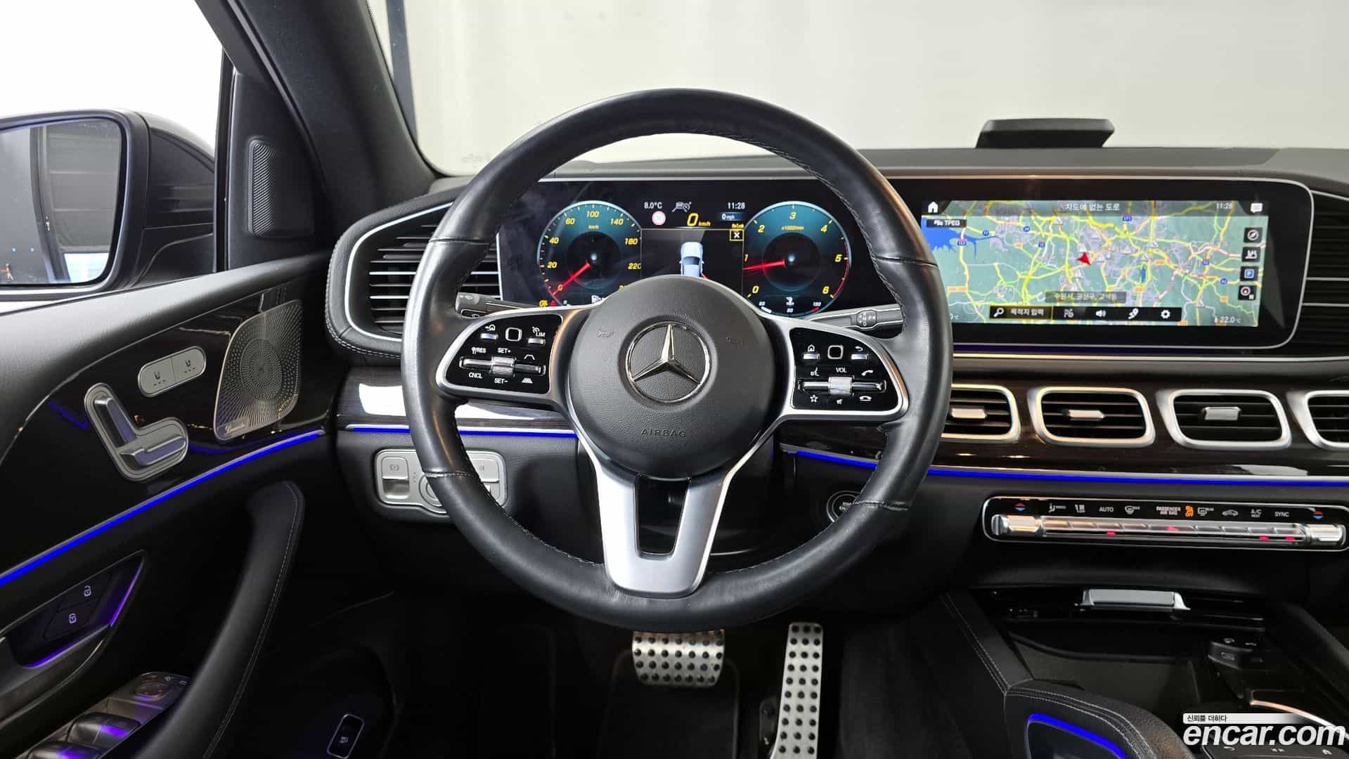 GLE-Class Mercedes-Benz 2022.8-OPTION-017