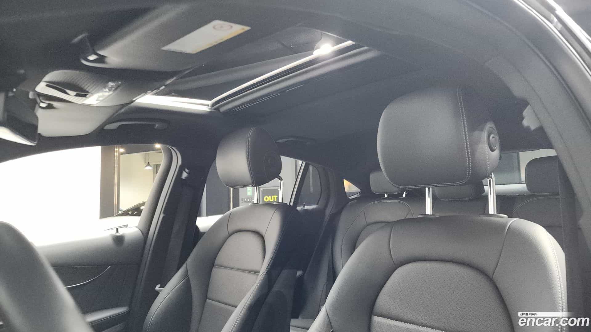 GLC-Class Mercedes-Benz 2020.1-OPTION-022