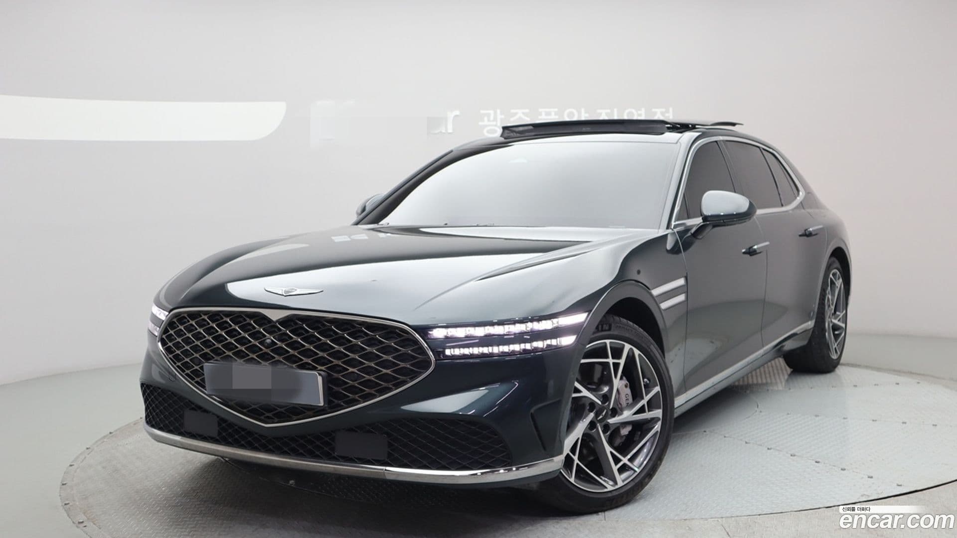 Main__Slider__Photo:G90 Genesis 2023.11-0