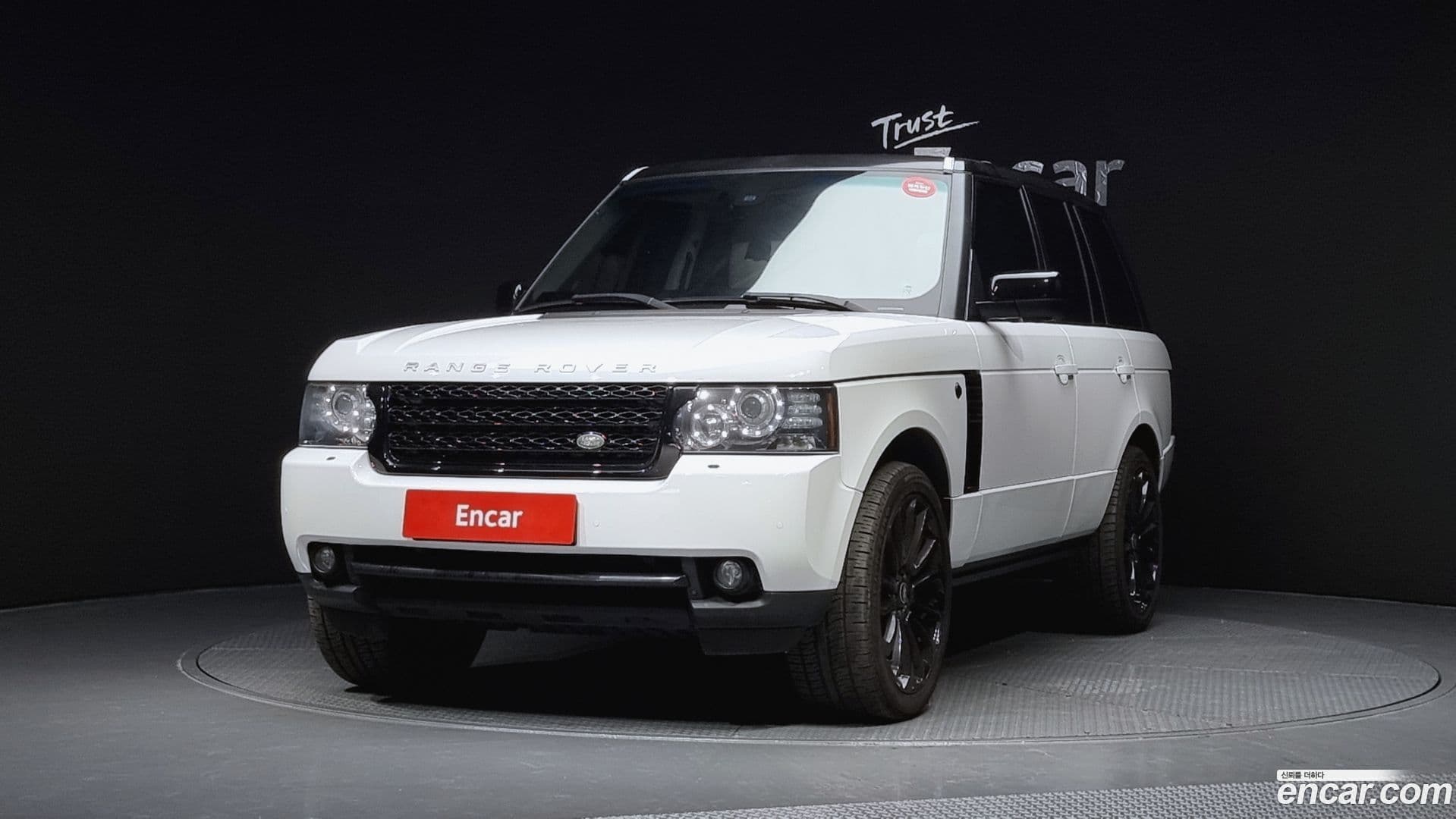 Main__Slider__Photo:Range Rover Land Rover 2012.7-0