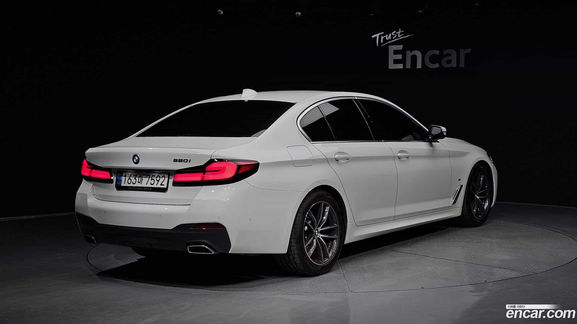5-Series BMW 2021.11-OUTER-002