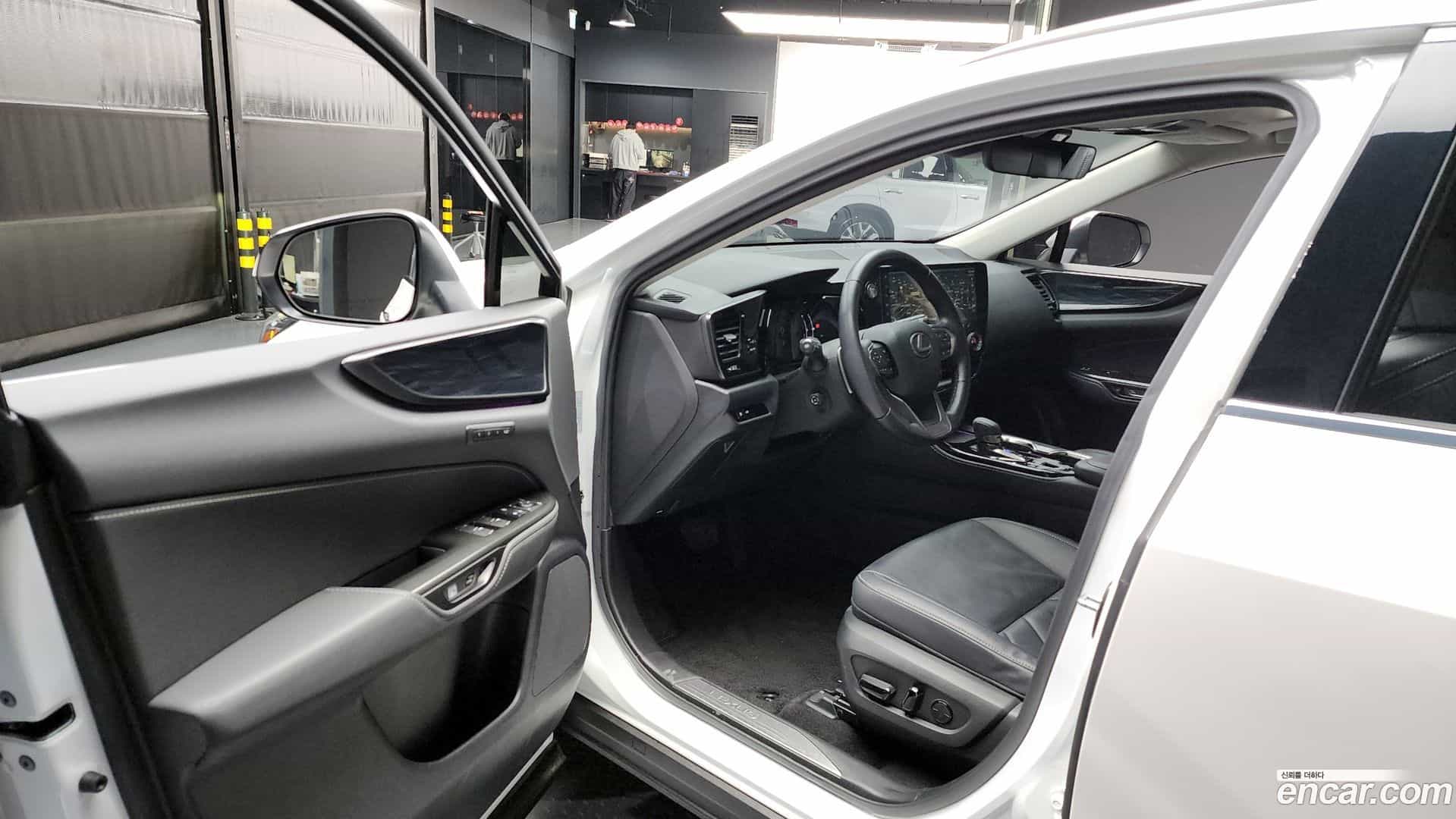NX Lexus 2022.5-INNER-010