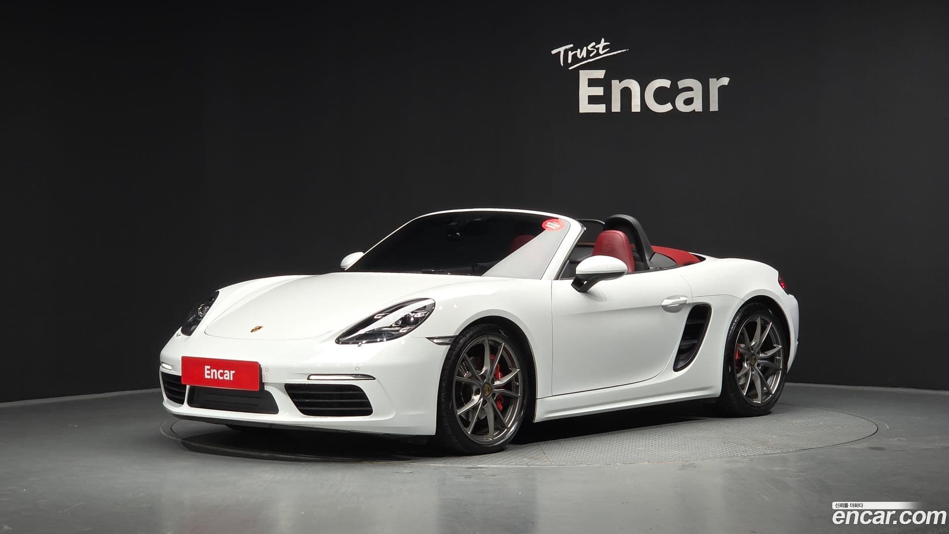 Main__Slider__Photo:718 Porsche 2017.4-0