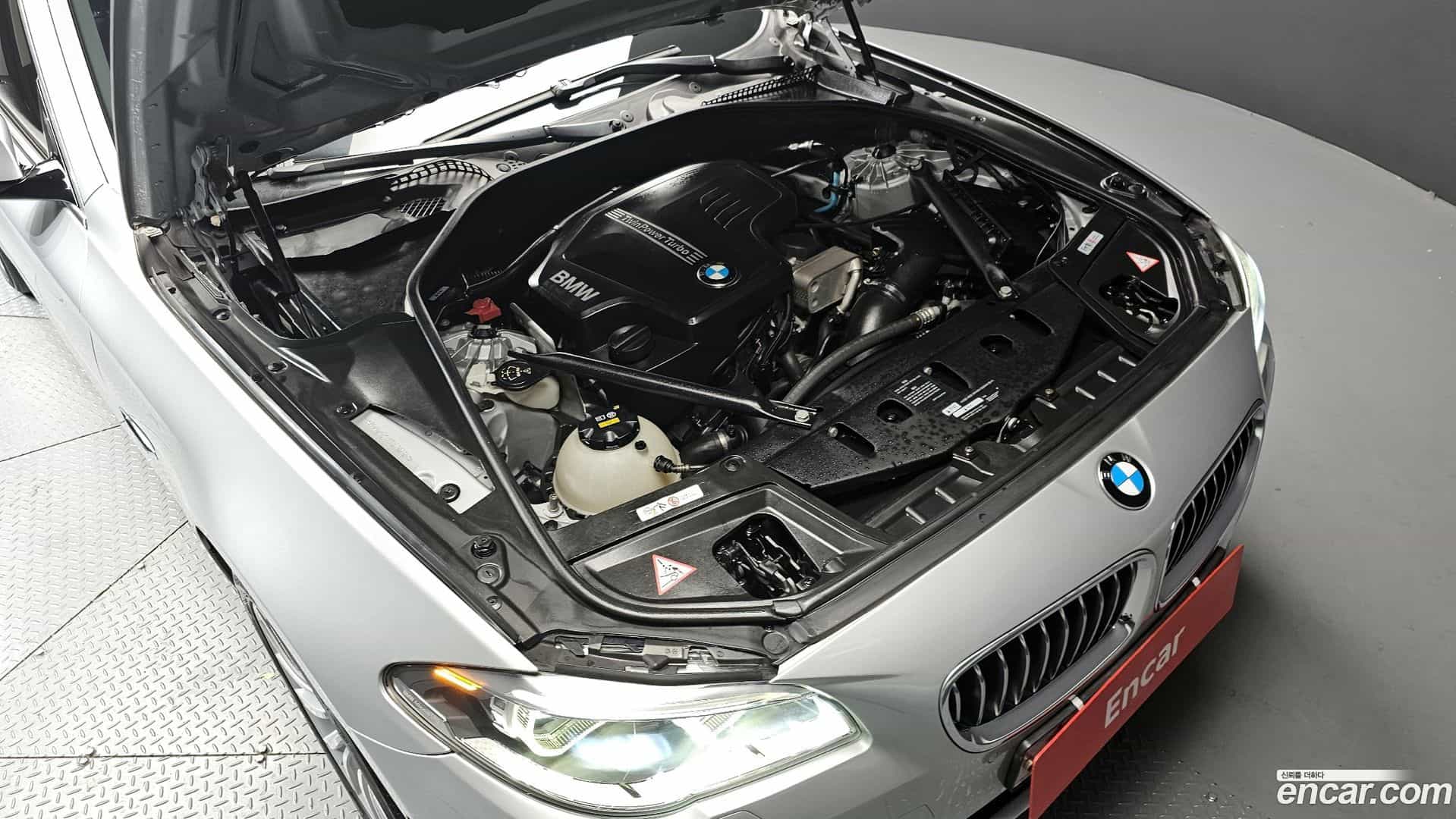 5-Series BMW 2015.2-INNER-006