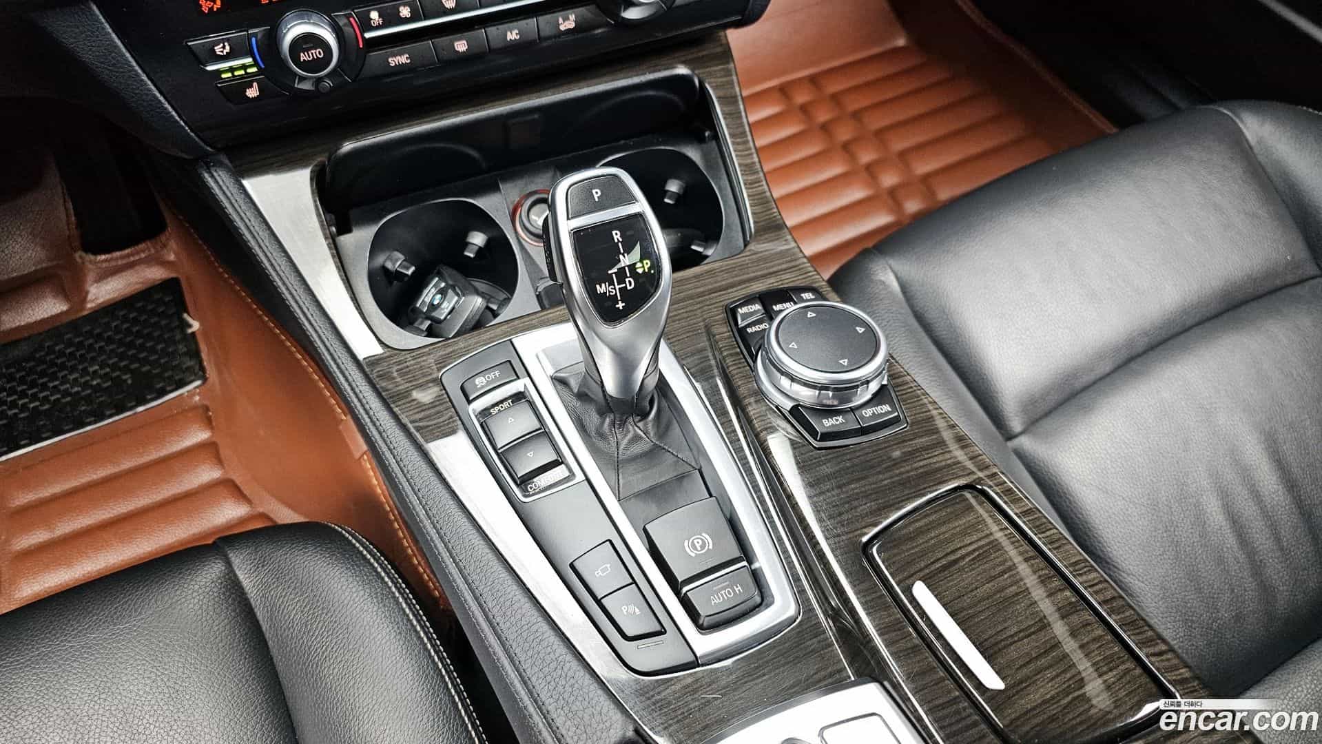 5-Series BMW 2015.2-INNER-009