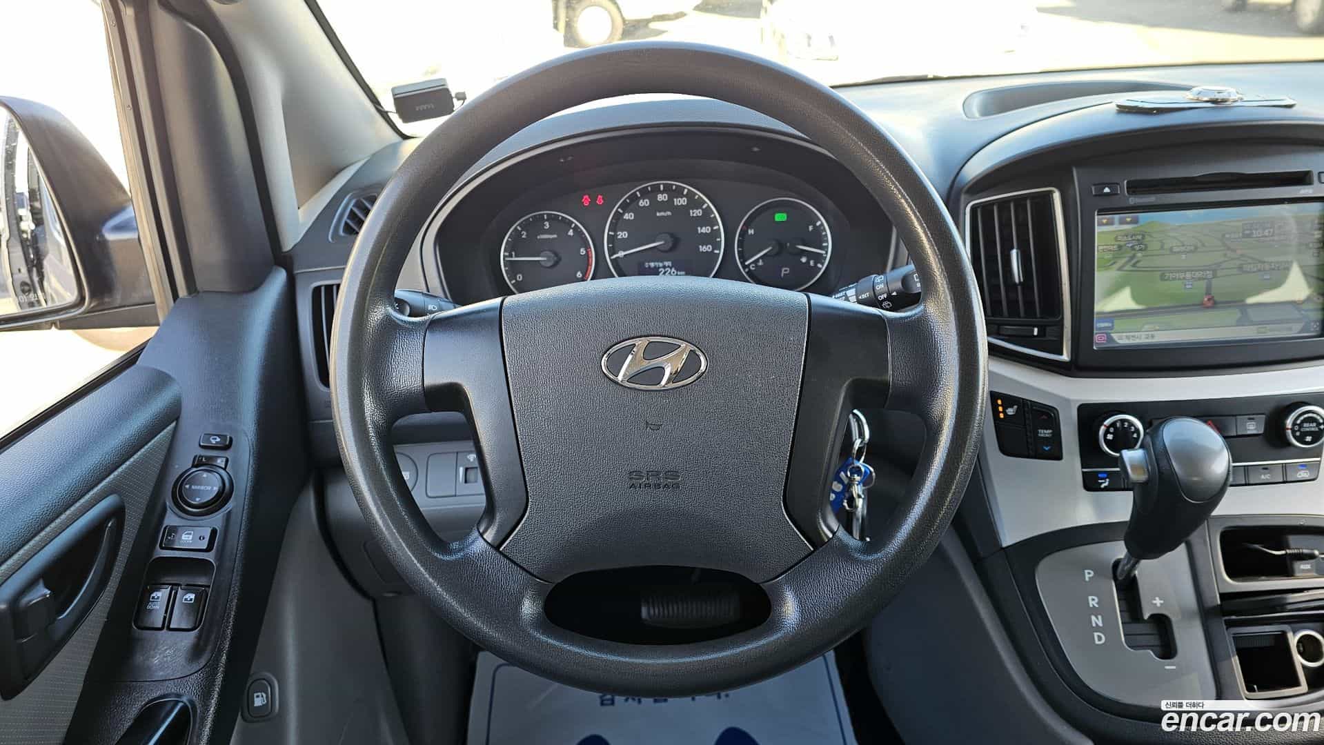 Starex Hyundai 2017.6-OPTION-017