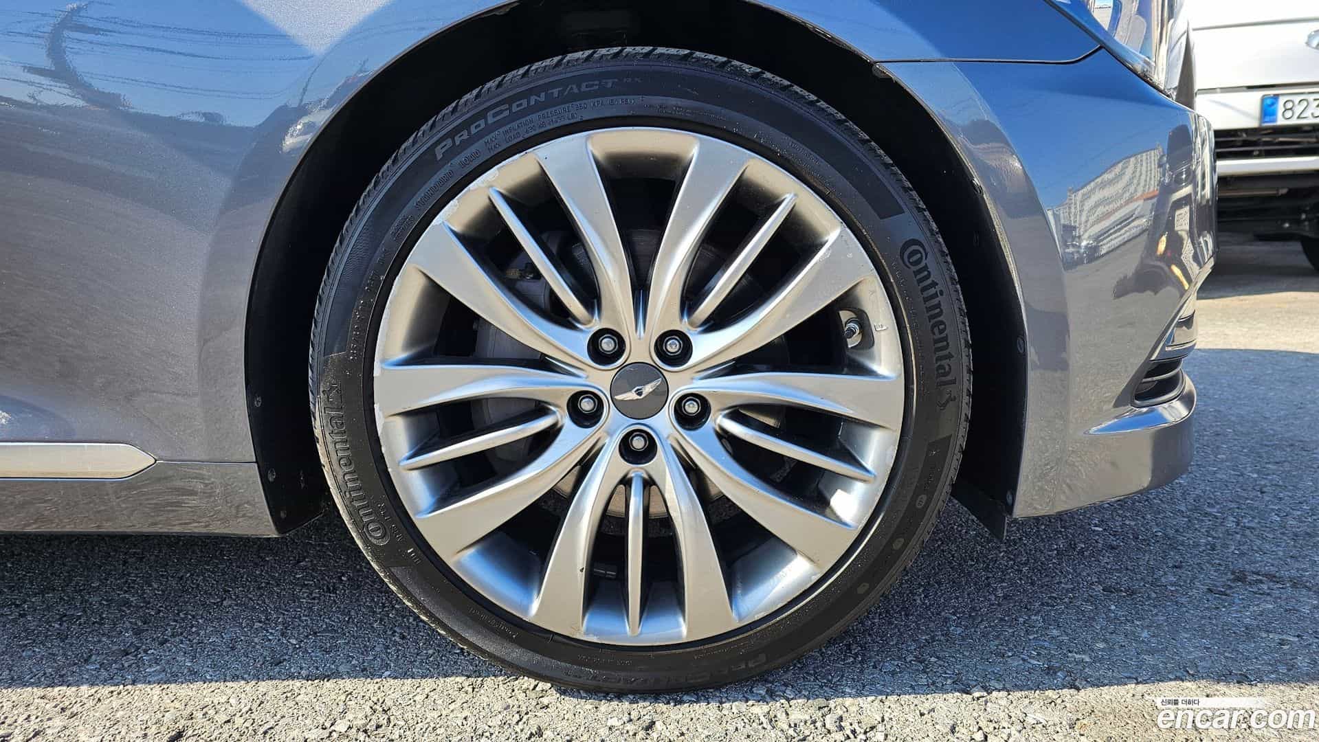 Genesis Hyundai 2016.0-OUTER-005