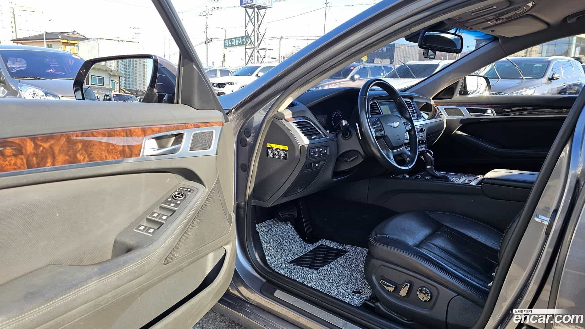 Genesis Hyundai 2016.0-OPTION-015