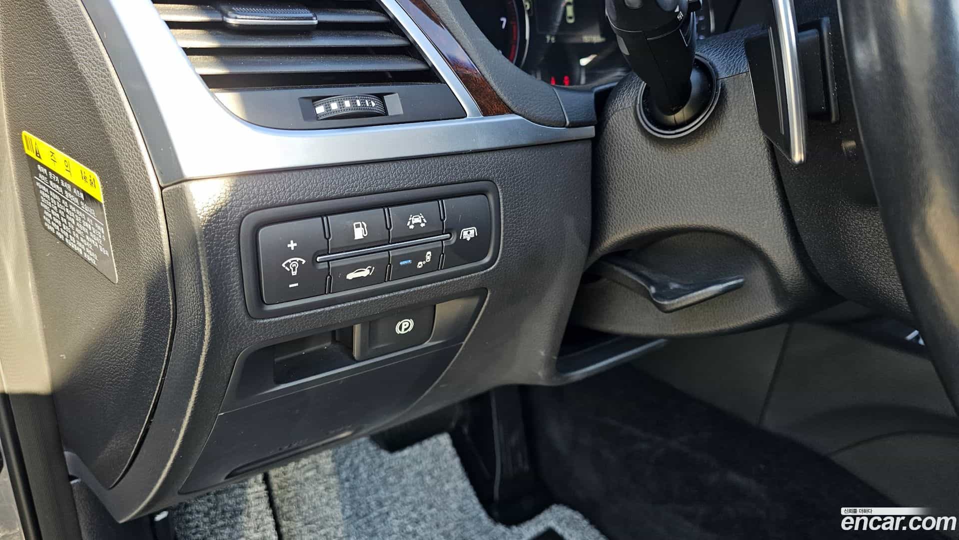 Genesis Hyundai 2016.0-OPTION-018