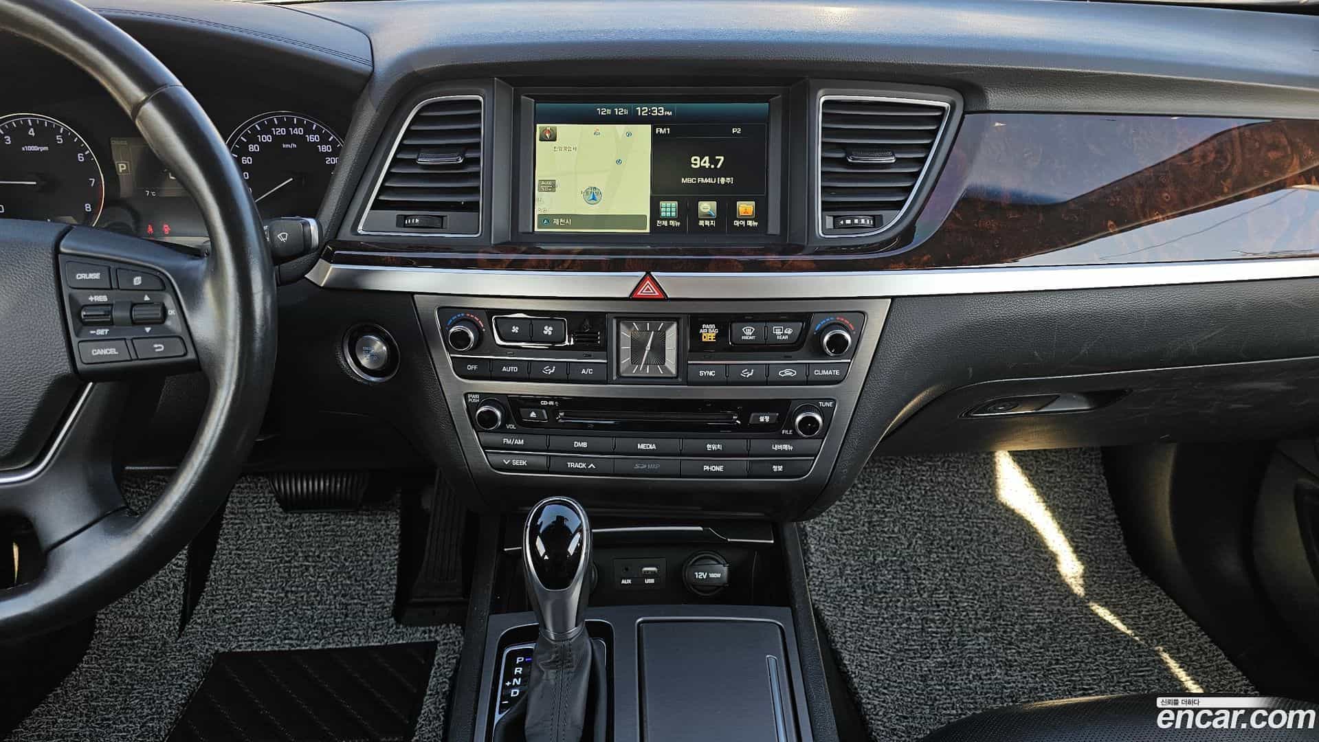 Genesis Hyundai 2016.0-OPTION-019