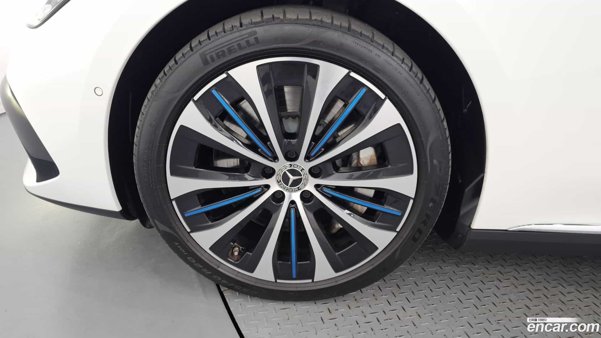 EQE Mercedes-Benz 2022.10-OUTER-005