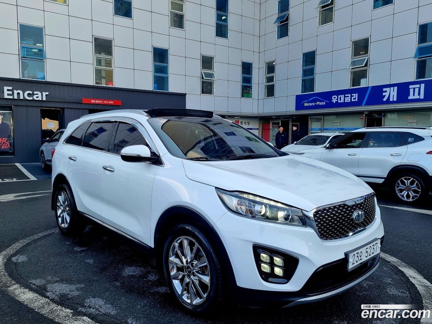 Main__Slider__Photo:Sorento Kia 2014.8-0