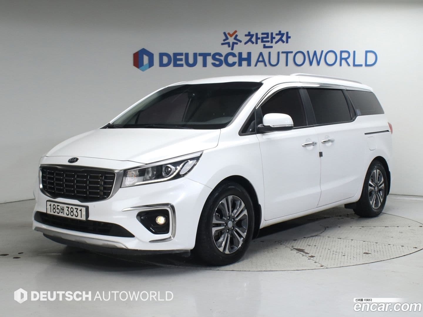Main__Slider__Photo:Canival Kia 2018.10-0