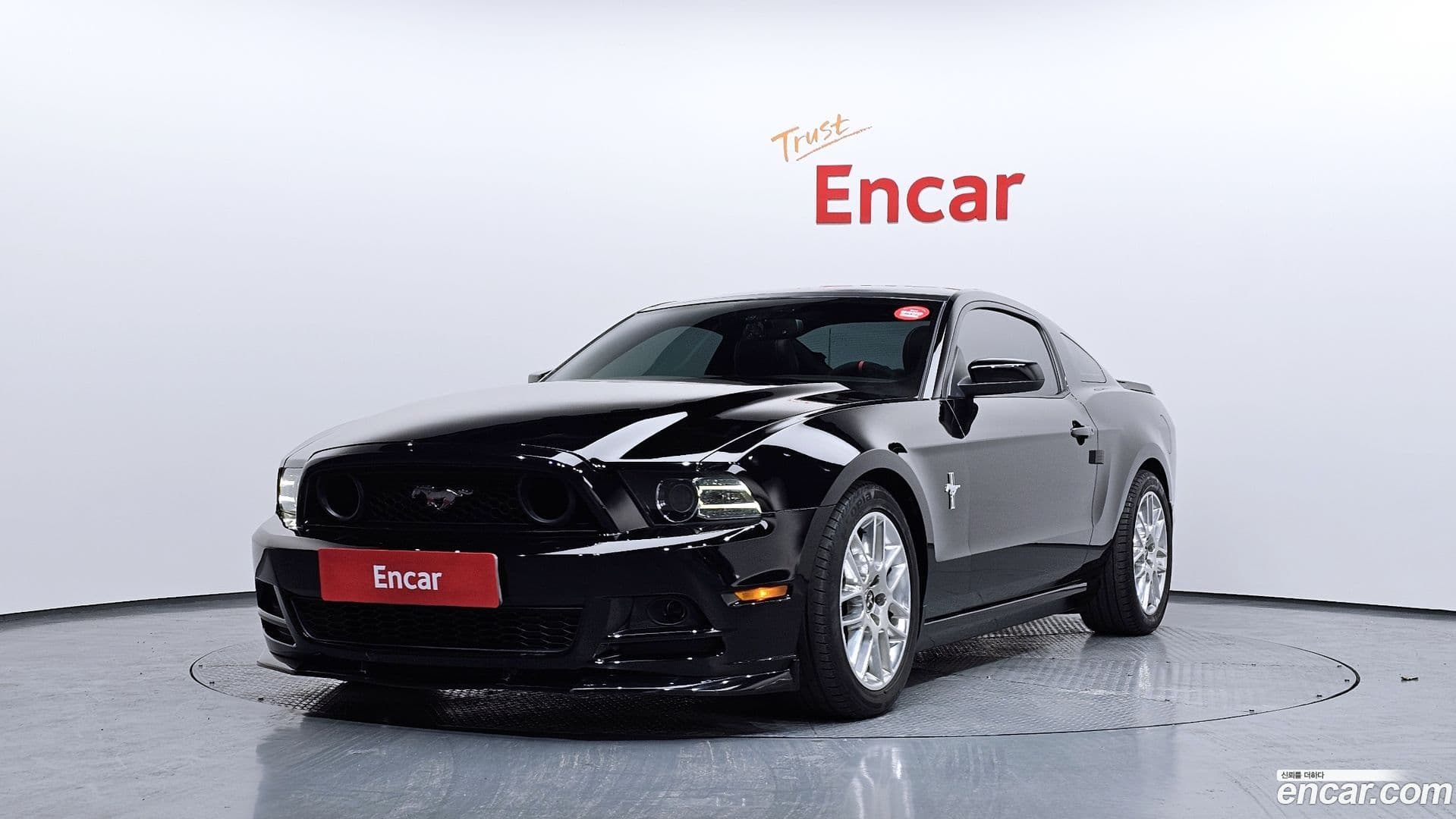 Main__Slider__Photo:Mustang Ford 2013.7-0