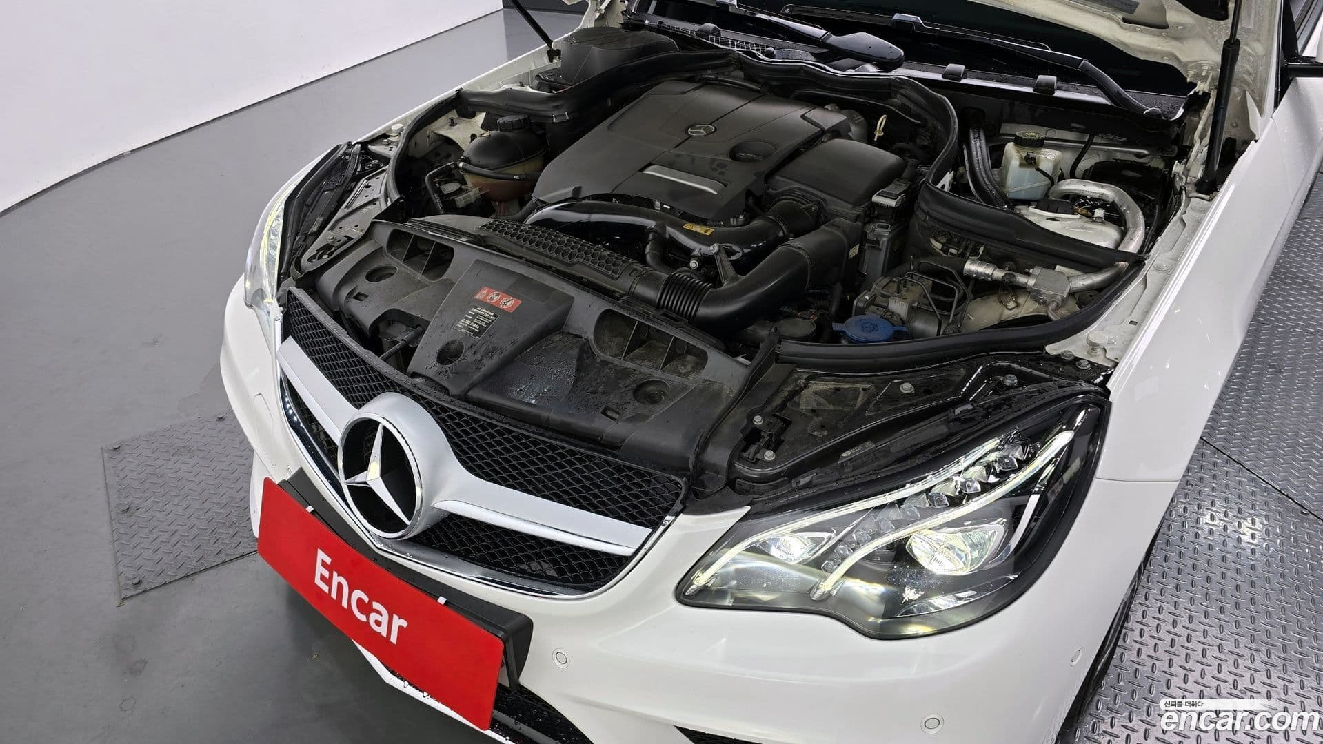 Main__Slider__Photo:E-Class Mercedes-Benz 2016.6-5