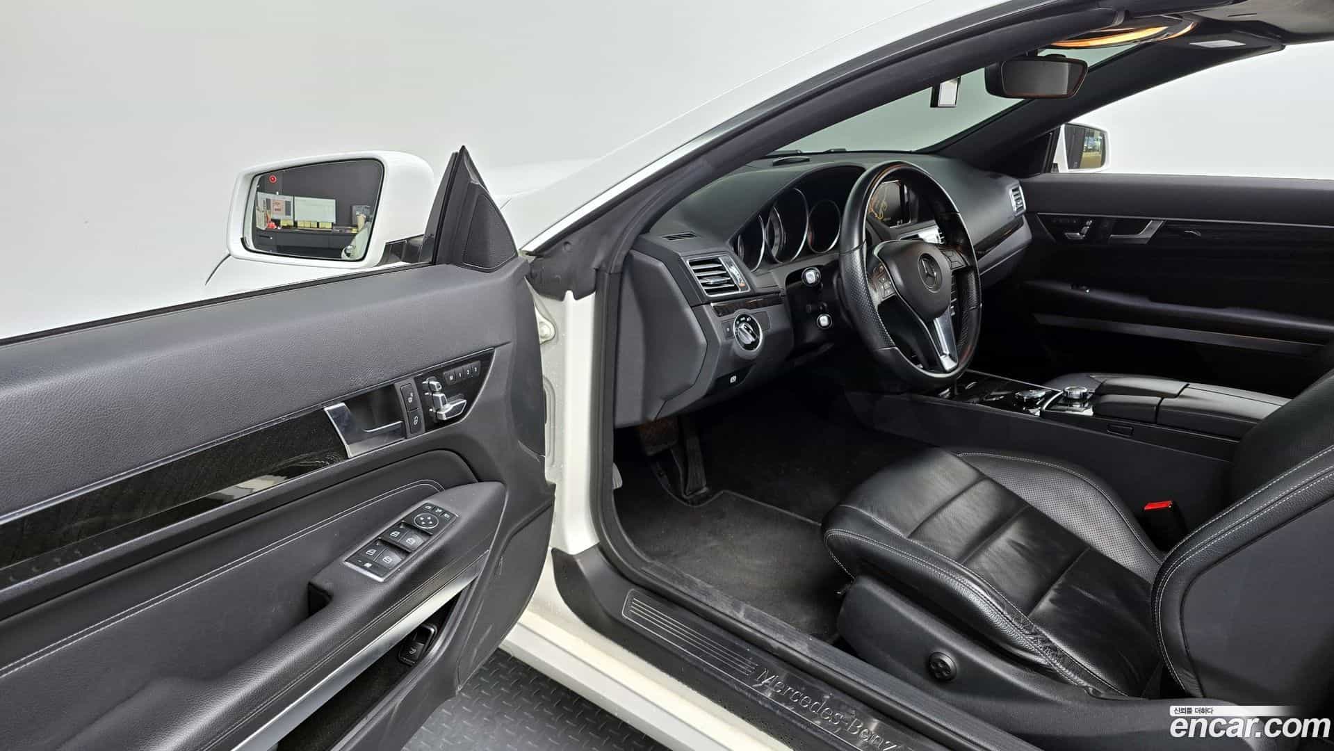 E-Class Mercedes-Benz 2016.6-OPTION-015