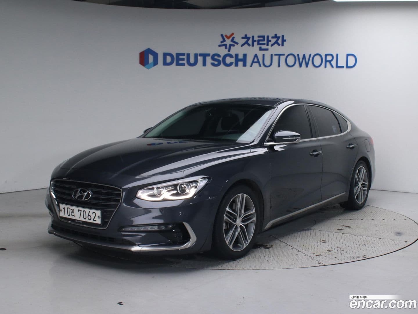 Main__Slider__Photo:Grandeur Hyundai 2017.6-0