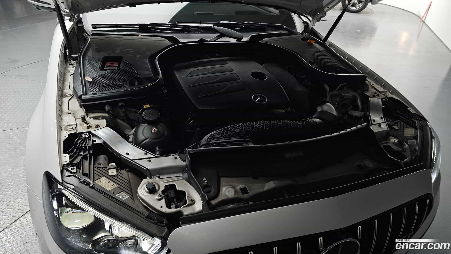 E-Class Mercedes-Benz 2022.3-INNER-006