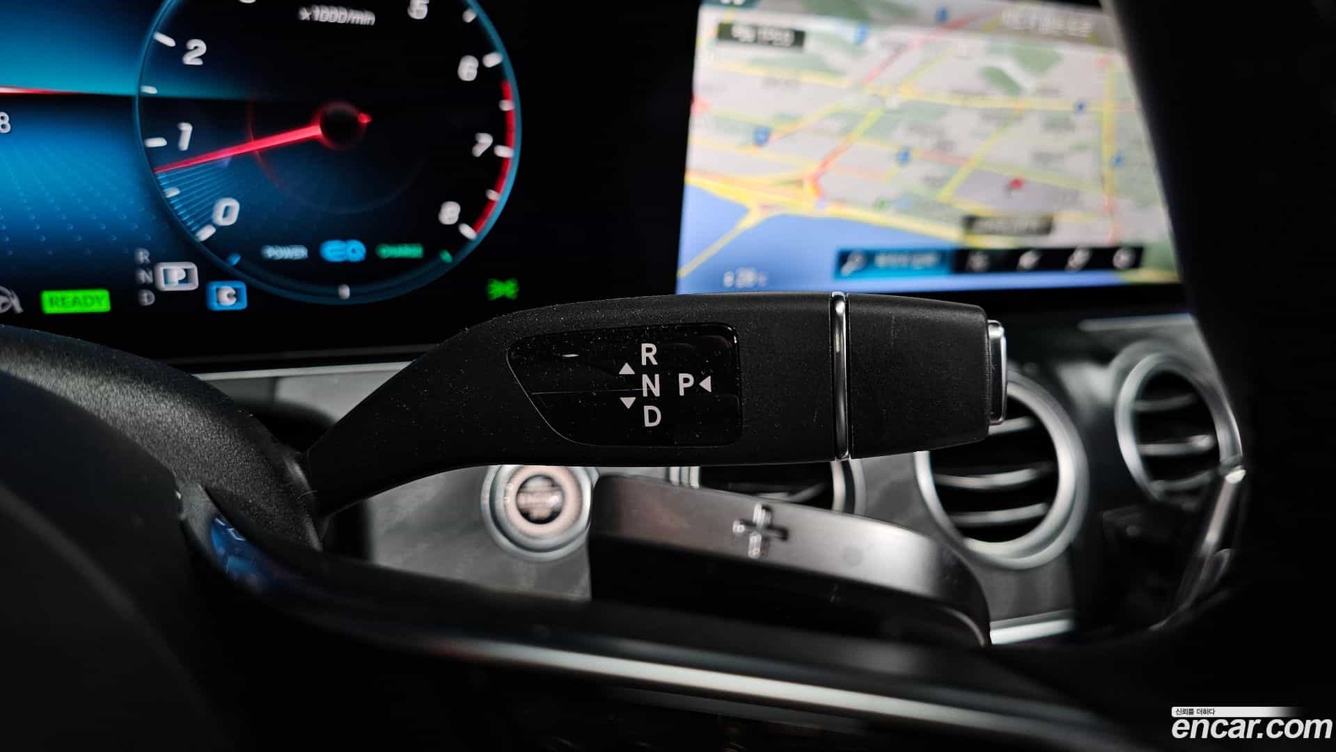 E-Class Mercedes-Benz 2022.3-INNER-009