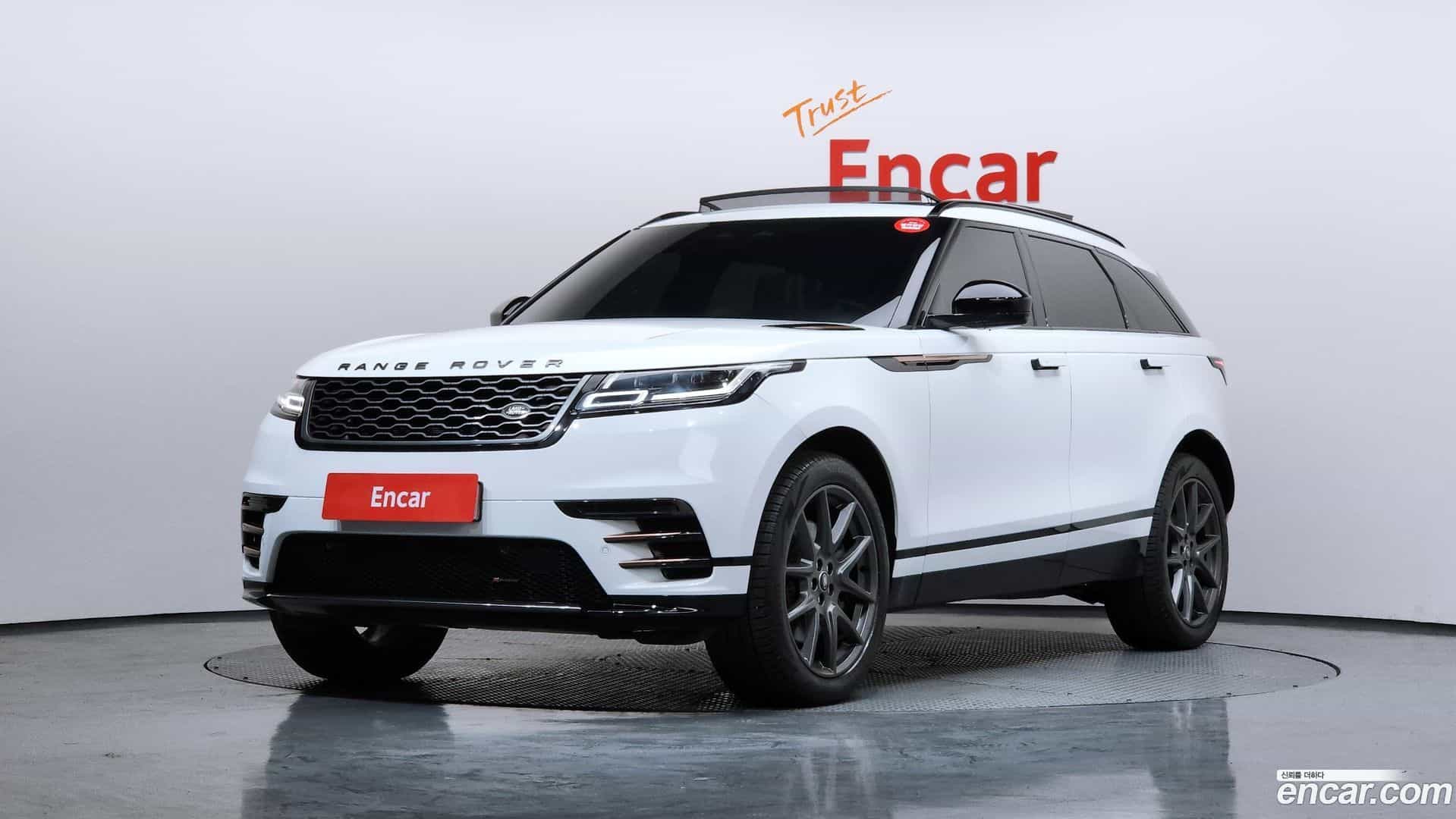Range Rover Velar Land Rover 2022.8-OUTER-001