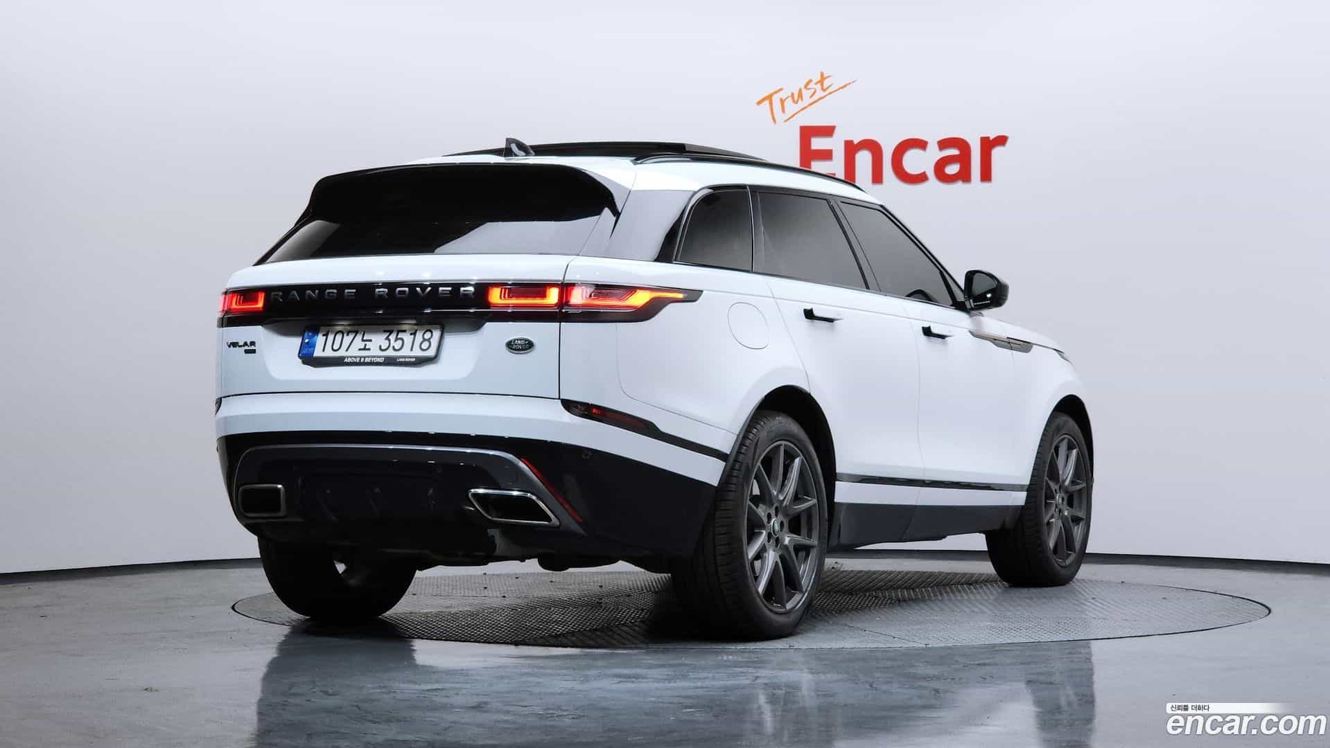 Range Rover Velar Land Rover 2022.8-OUTER-002