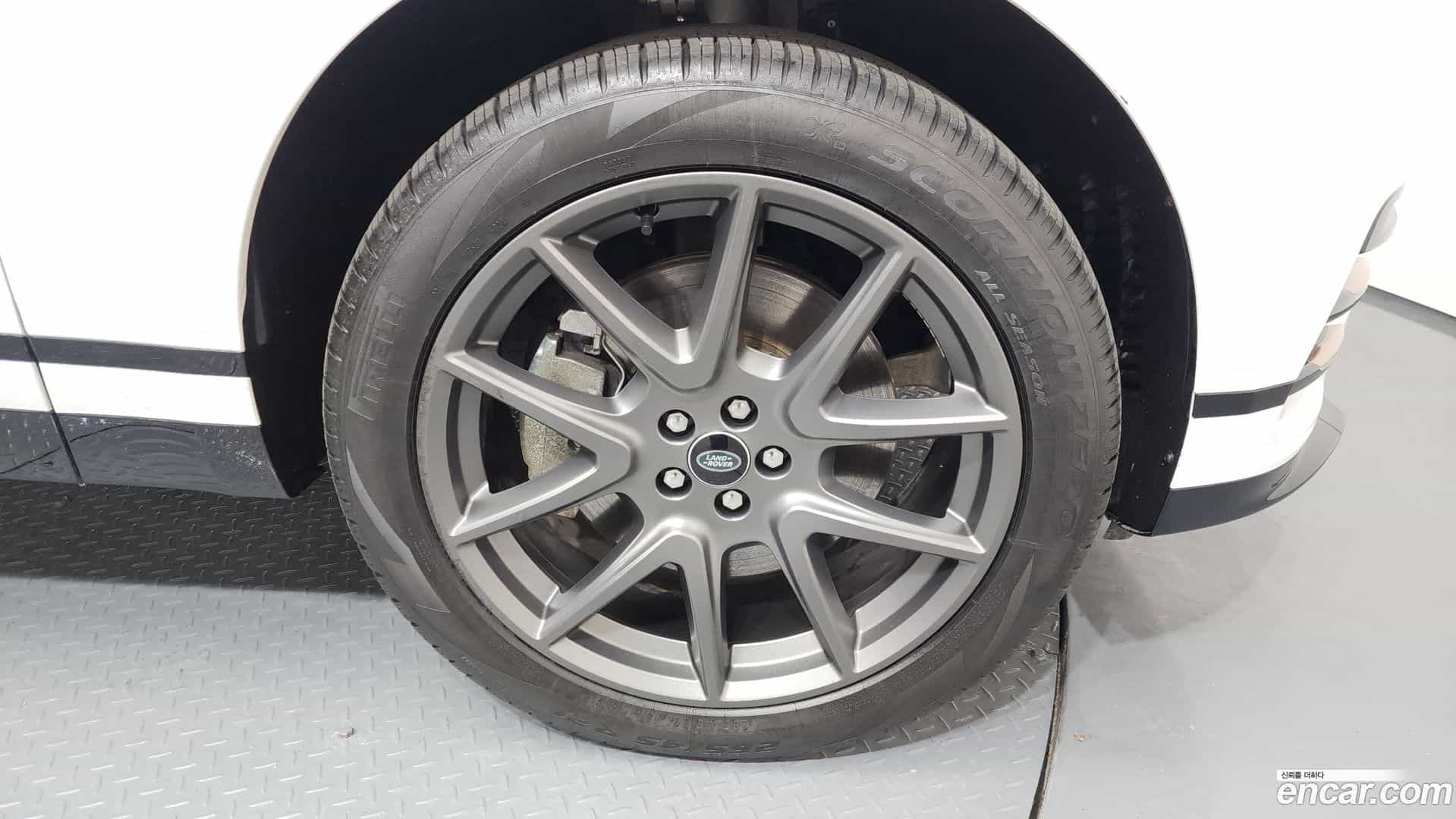 Range Rover Velar Land Rover 2022.8-OUTER-005