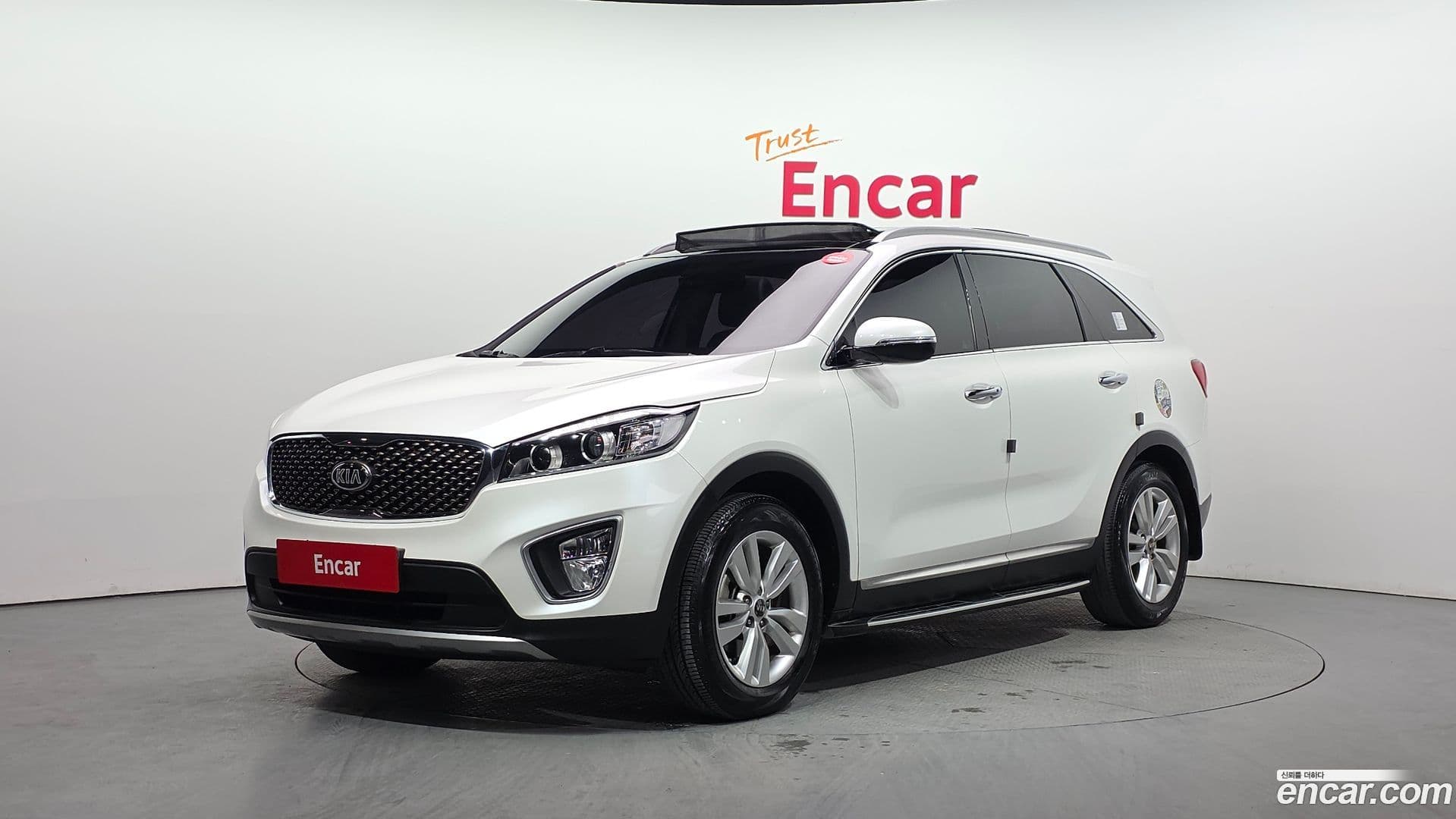 Main__Slider__Photo:Sorento Kia 2015.3-0