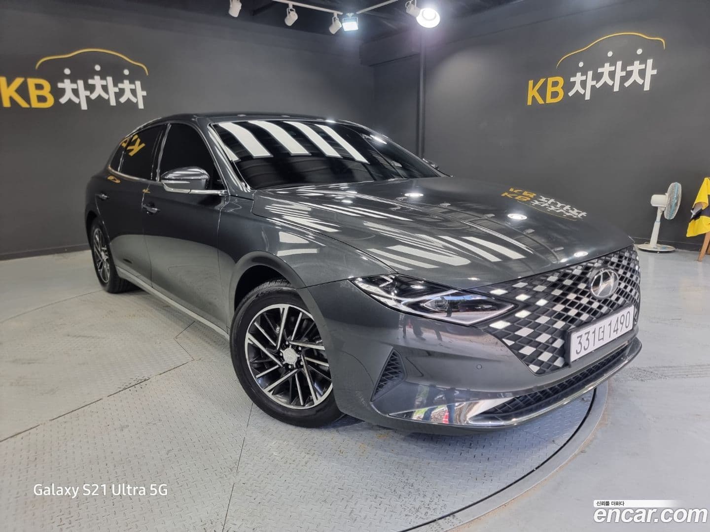 Main__Slider__Photo:Grandeur Hyundai 2021.10-0