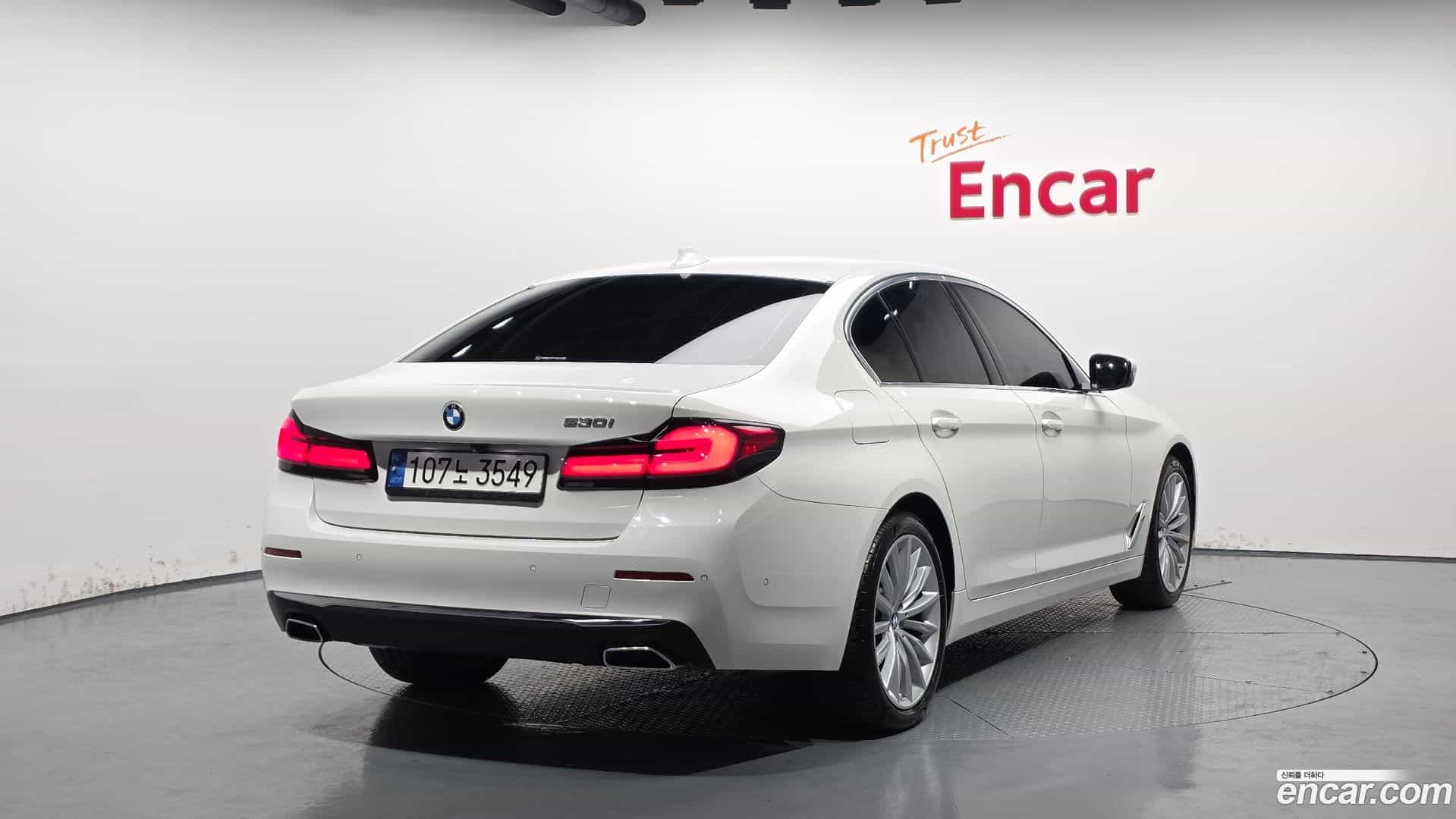 5-Series BMW 2022.8-OUTER-002