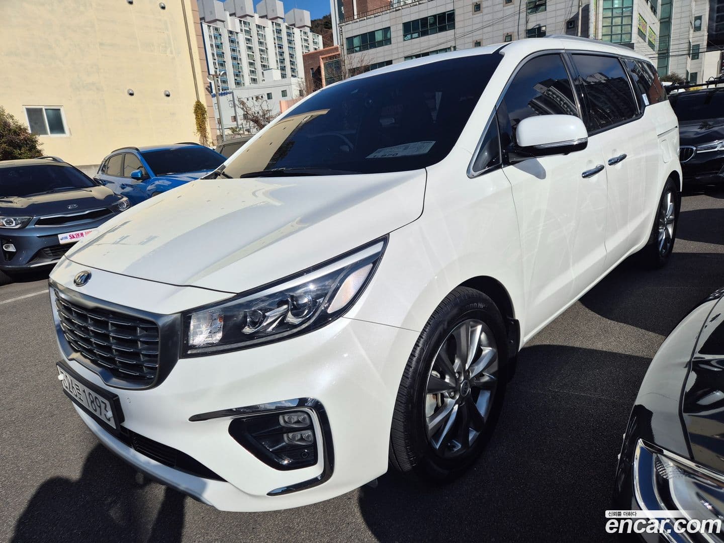 Main__Slider__Photo:Canival Kia 2019.0-0