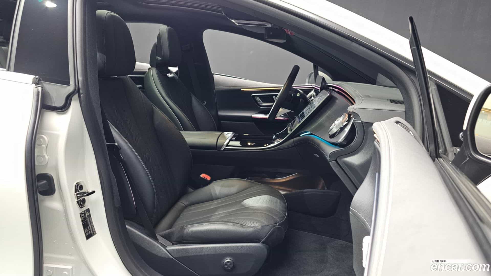 EQE Mercedes-Benz 2024.9-OPTION-015