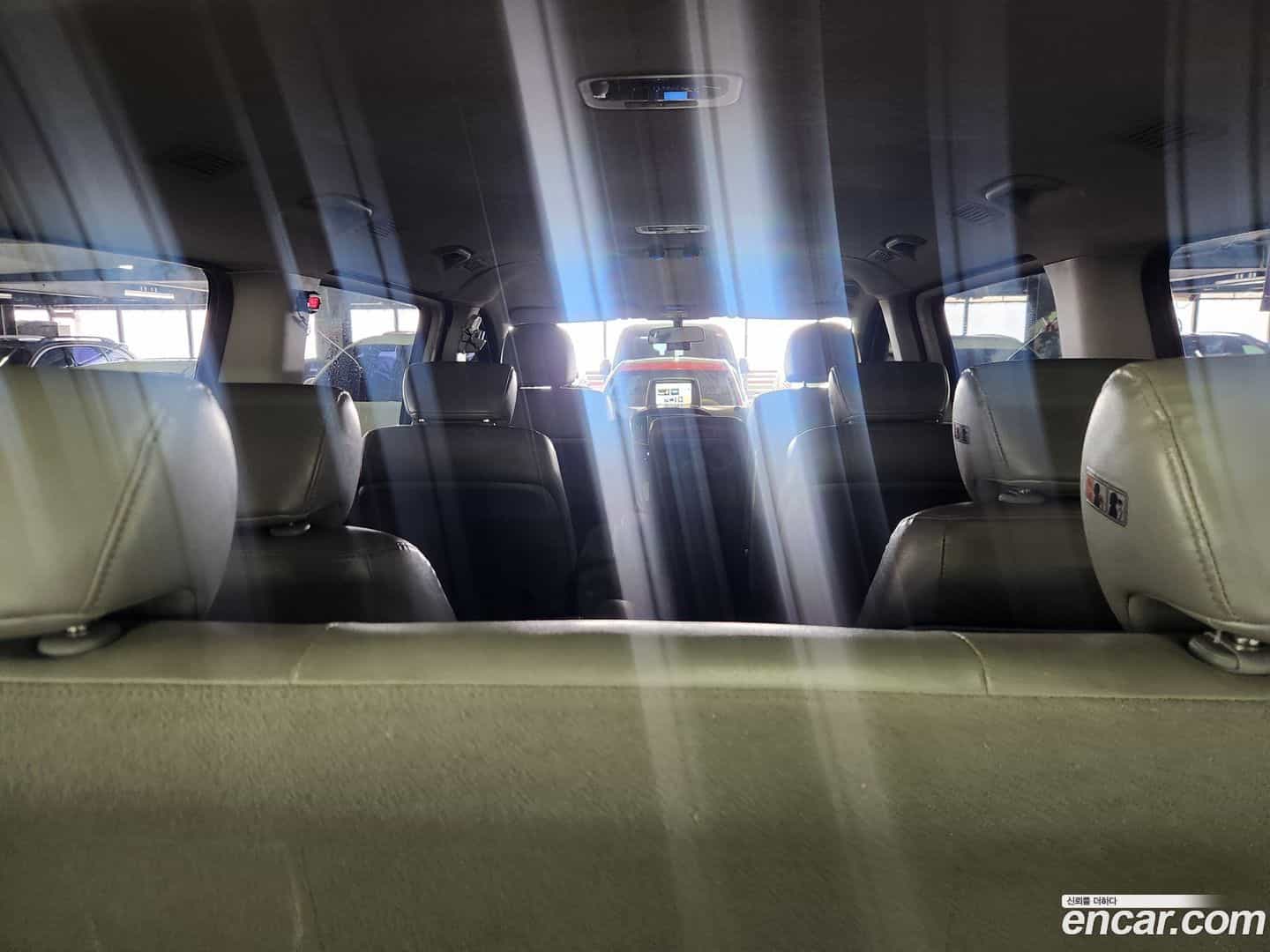 Starex Hyundai 2018.0-INNER-006
