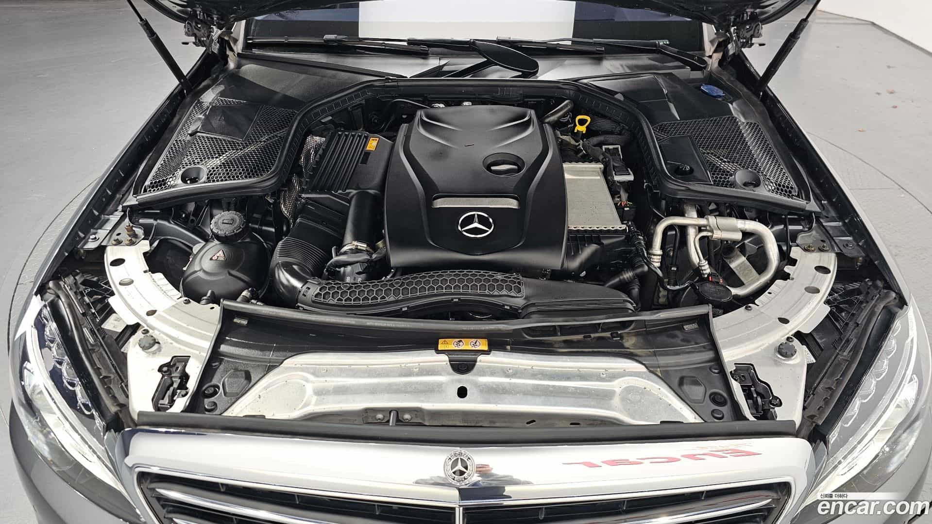 C-Class Mercedes-Benz 2018.3-INNER-006
