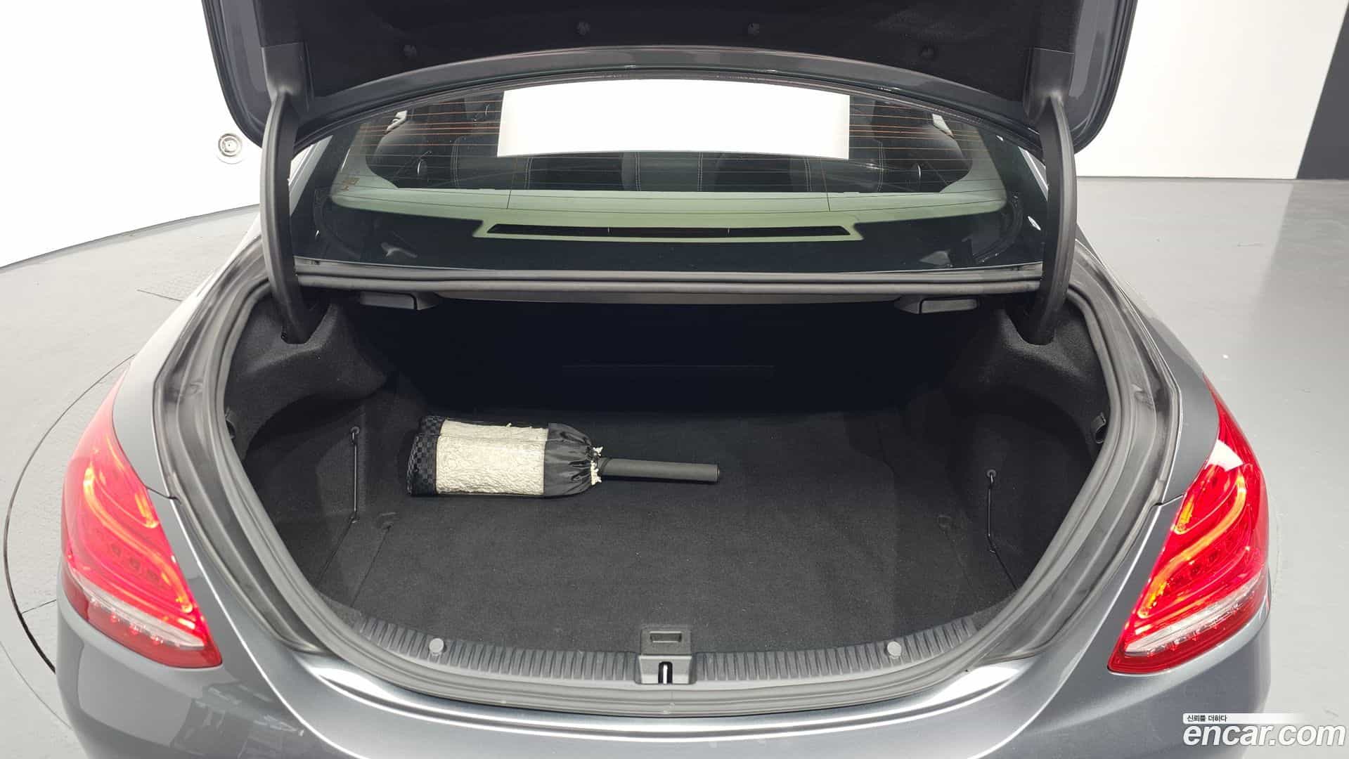 C-Class Mercedes-Benz 2018.3-OPTION-024