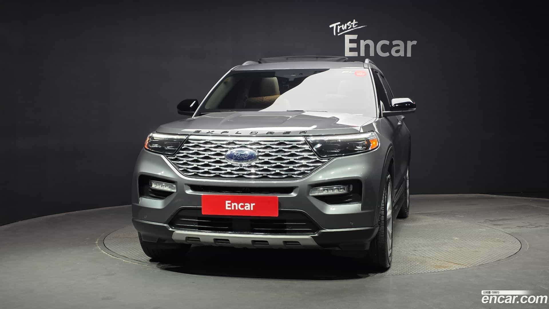Explorer Ford 2021.11-OUTER-003