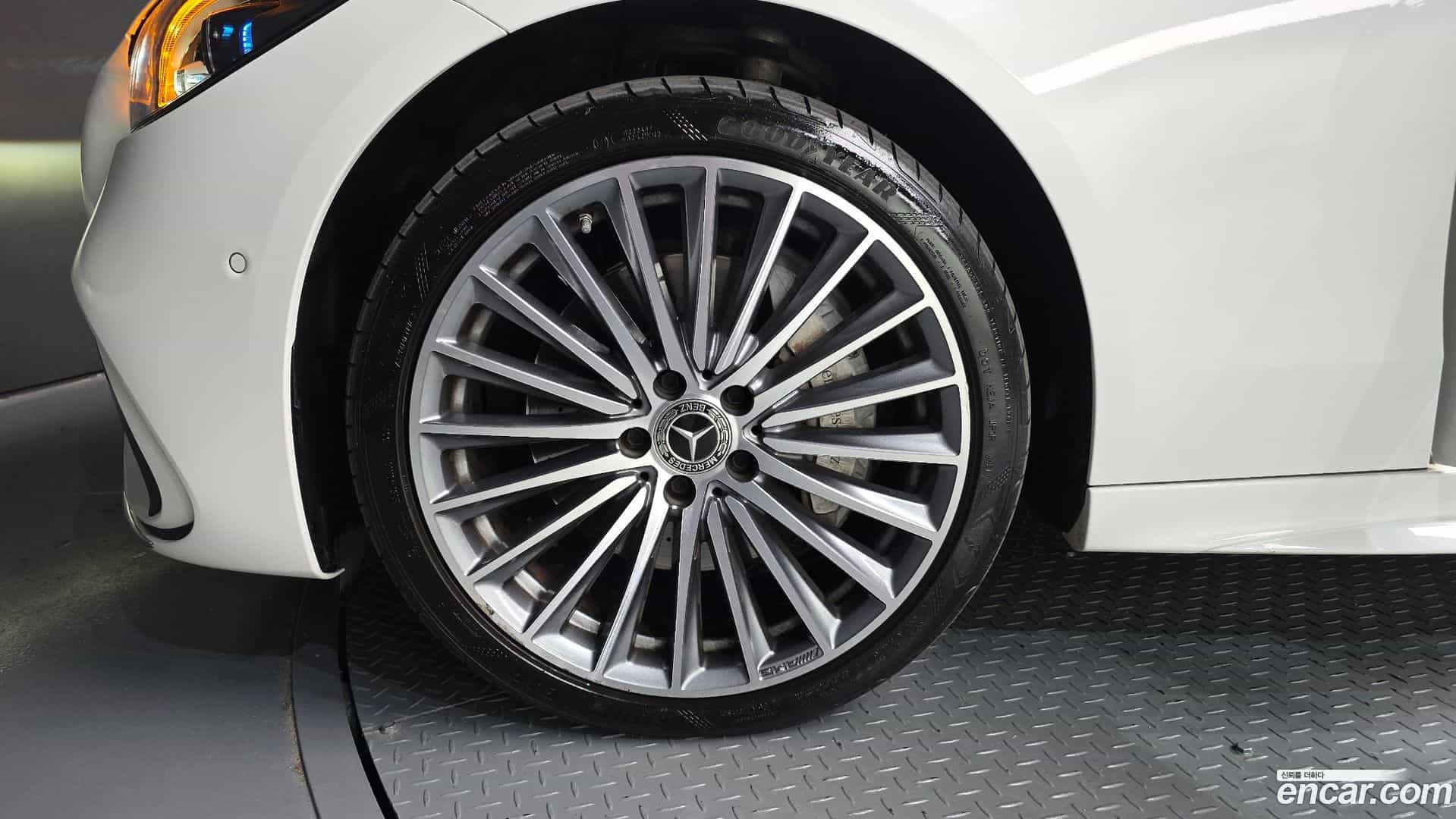 C-Class Mercedes-Benz 2022.3-OUTER-005